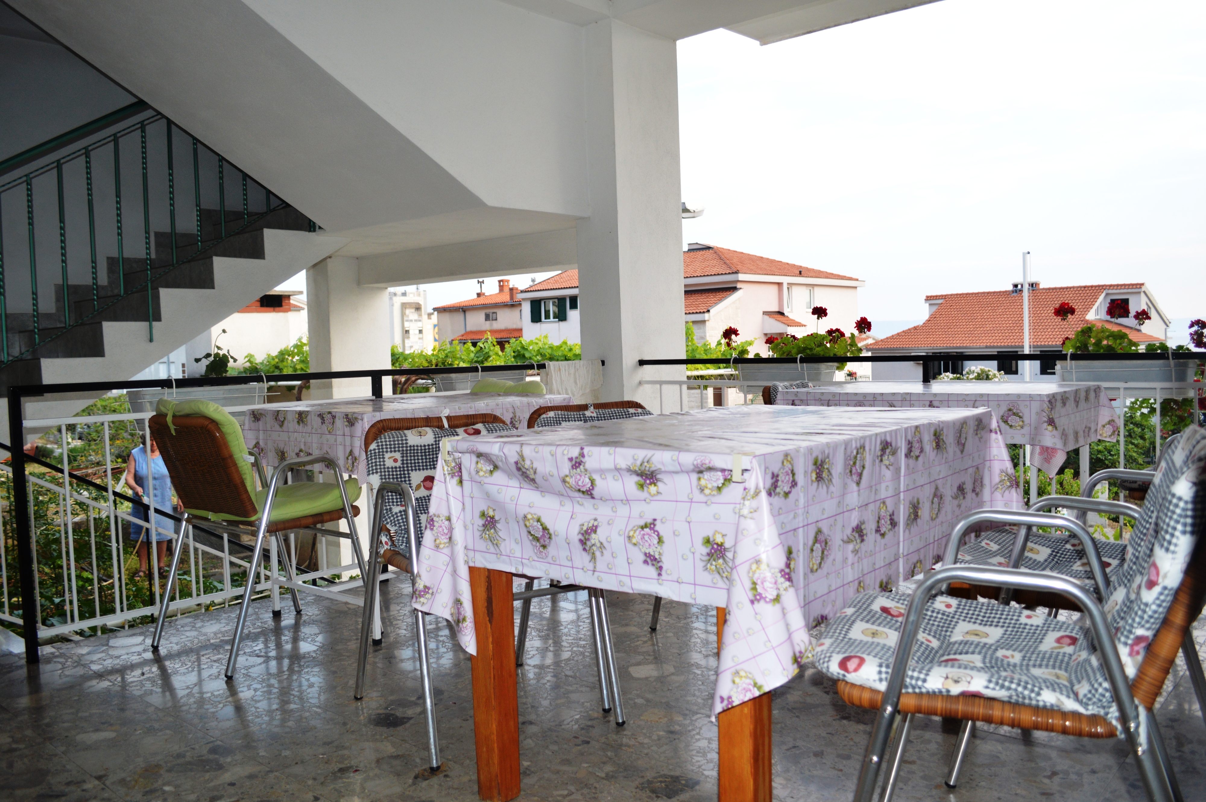 Three bedroom apartment with terrace Makarska  A-c