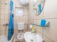 Koupelna 2 Podgora, Koupelna 2 v ubytování typu apartment, WiFi.
