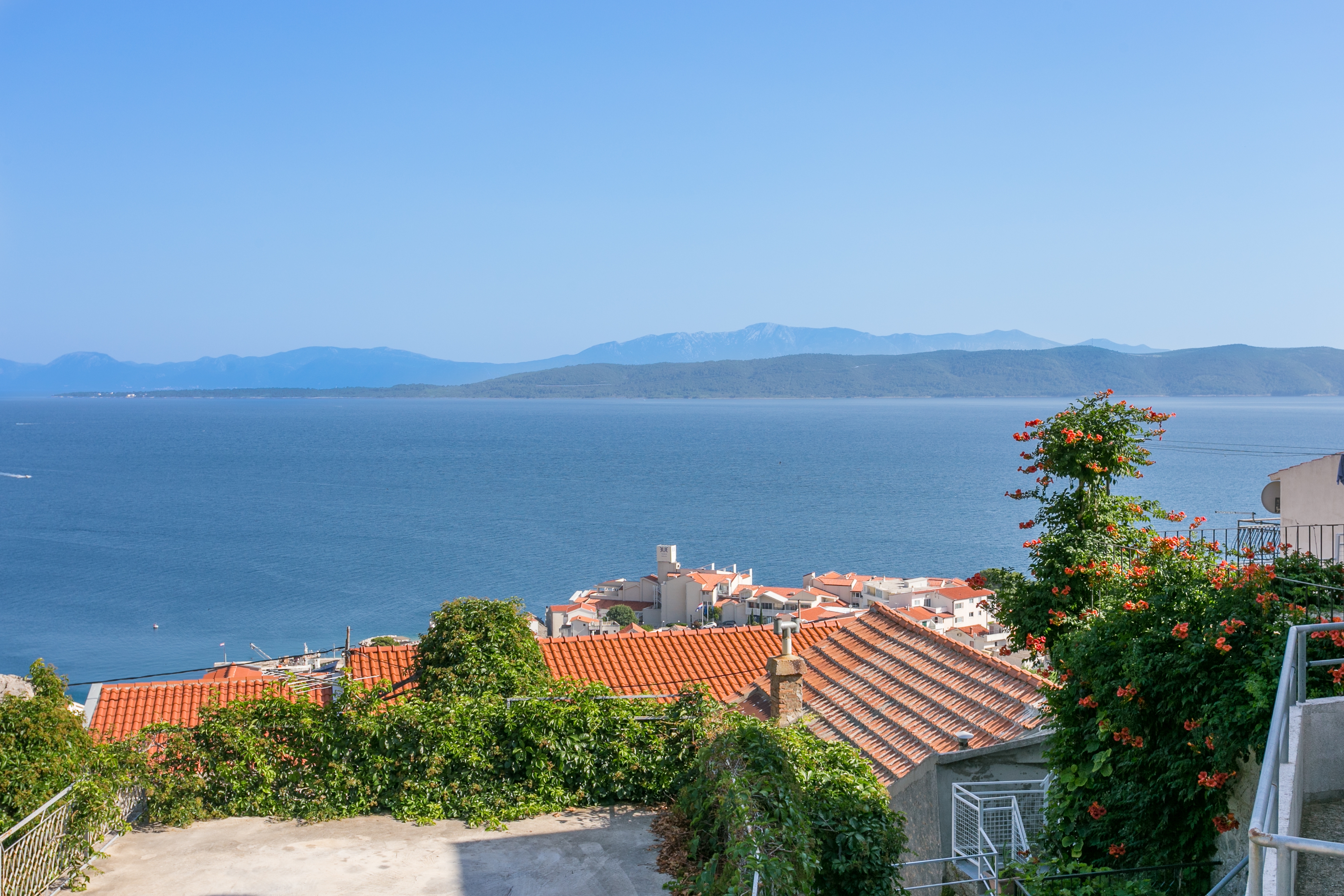 Studio flat with terrace and sea view Igrane, Makarska  AS-b