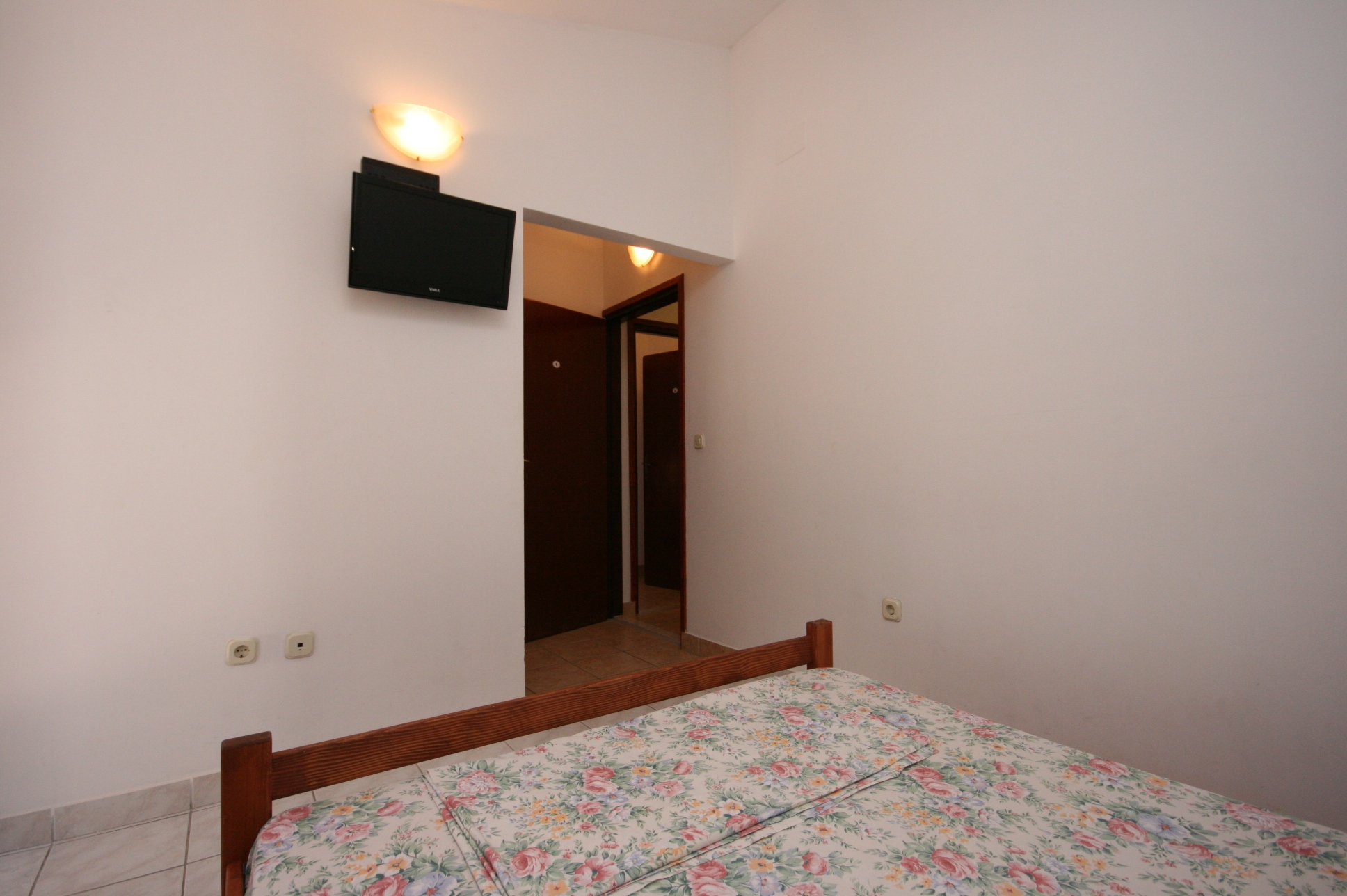 Three bedroom apartment with terrace and sea view Zaostrog, Makarska  A-a
