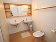 Podgora, Bathroom in the apartment, WiFi.