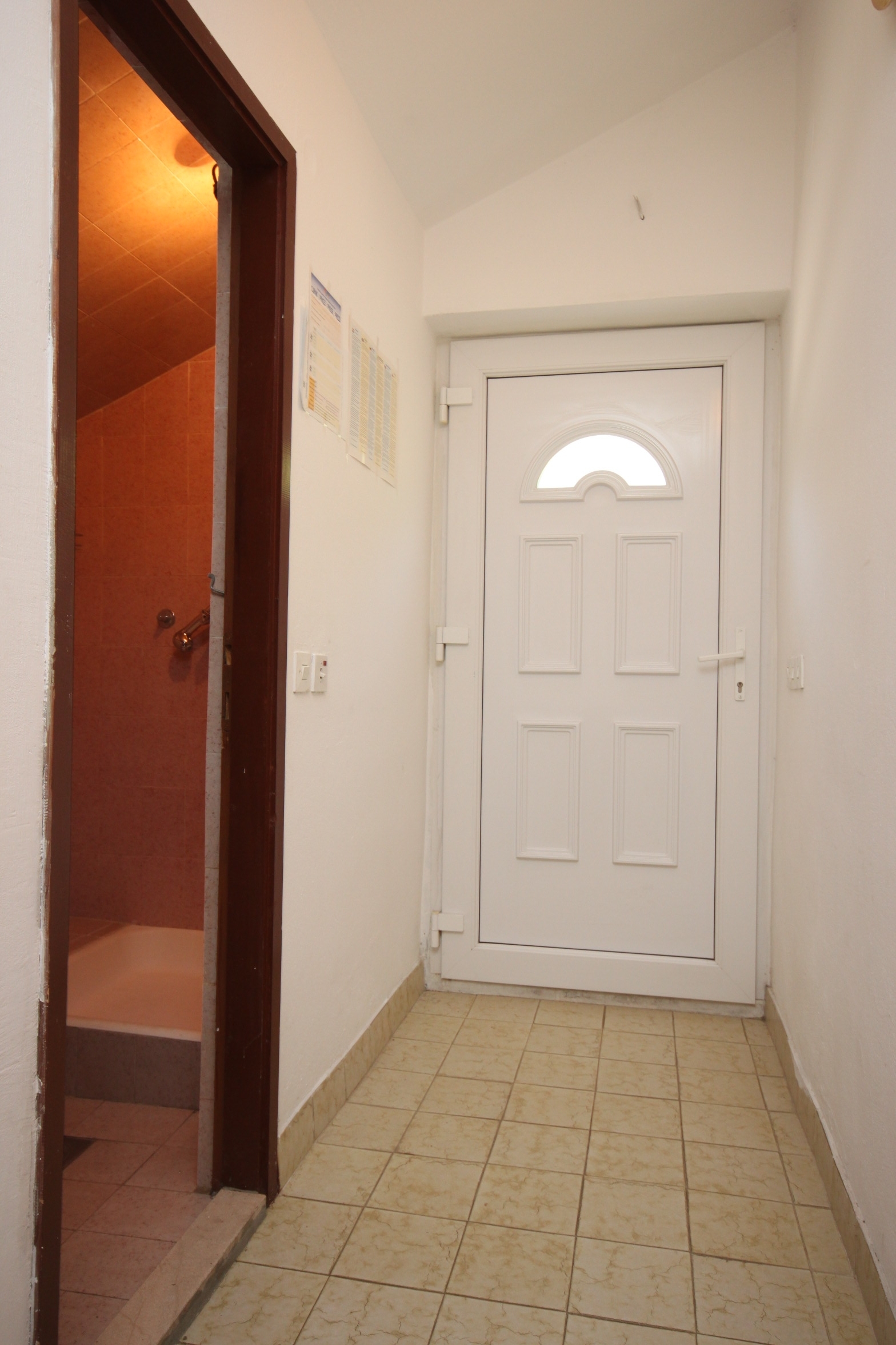 Three bedroom apartment with balcony and sea view Brist, Makarska  A-a