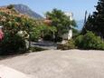 Parking lot Brist, Makarska, Parking lot 6813 - Apartments near sea with pebble beach.