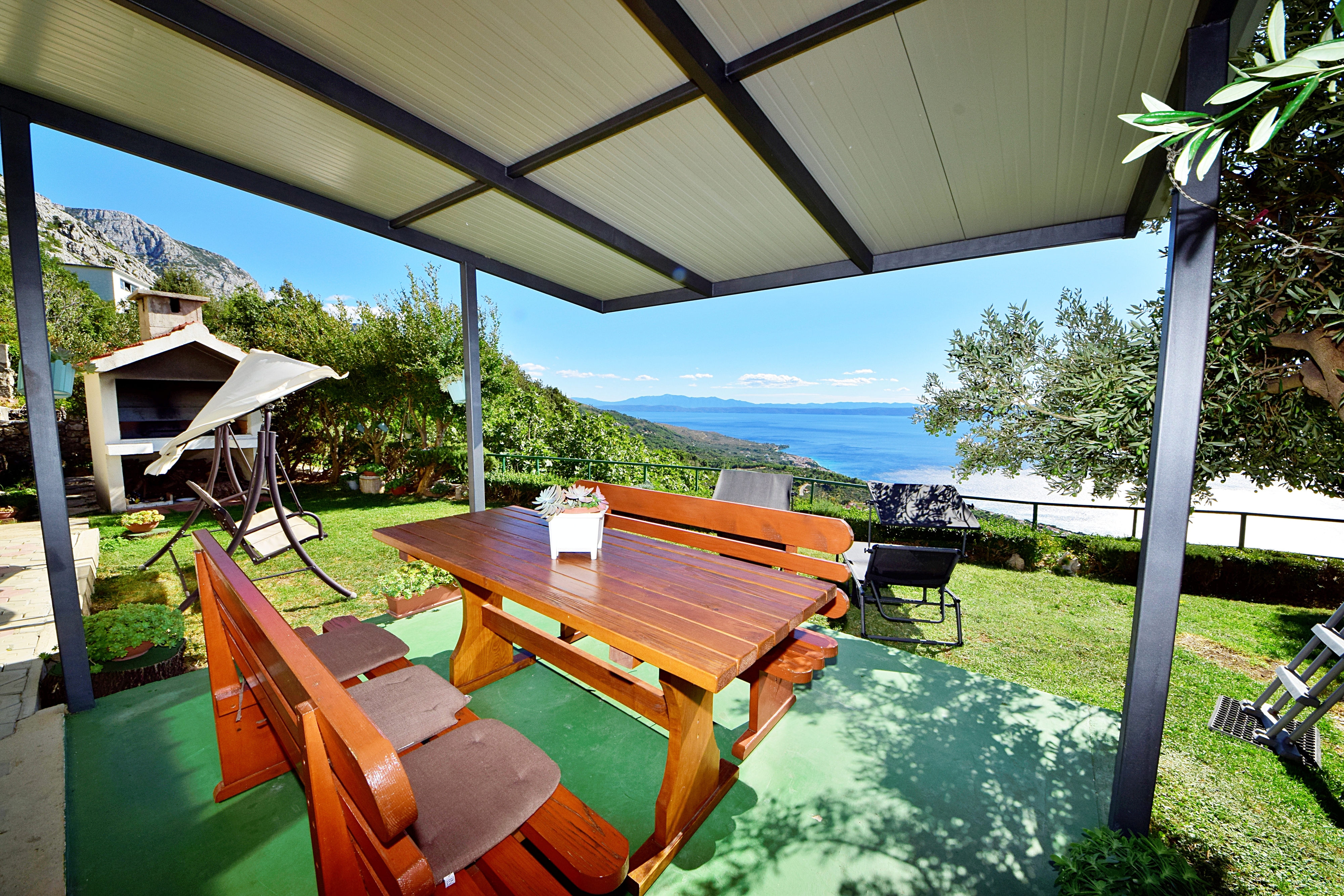 Three bedroom house with terrace and sea view Gornji Tučepi - Podpeć, Makarska  K