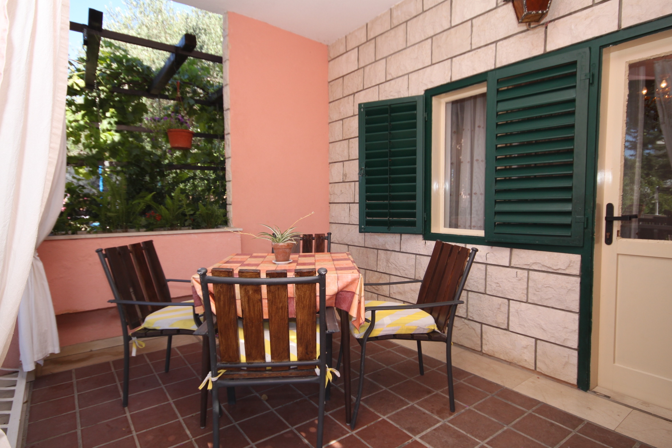 Two bedroom apartment with terrace Tučepi, Makarska  A-a