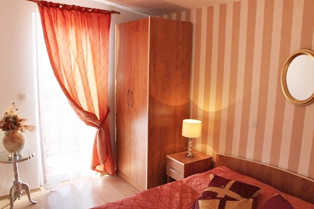 Two bedroom apartment with terrace and sea view Tučepi, Makarska  A-c