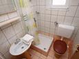 Kopalnica Tučepi, Kopalnica v nastanitvi vrste studio-apartment, Hišni ljubljenčki dovoljeni in WiFi.