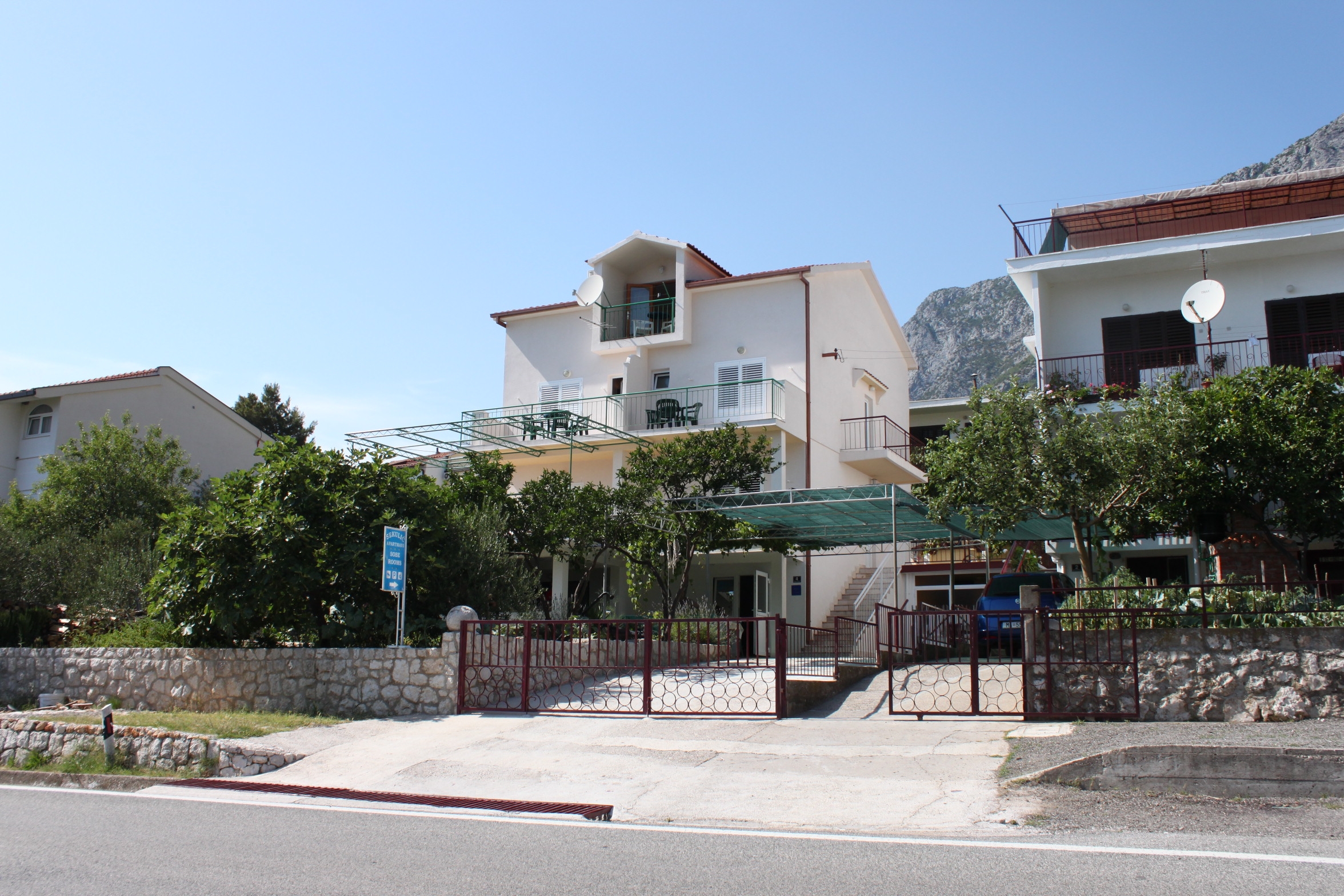 Soba s terasom i pogledom na more Gradac, Makarska  S-a