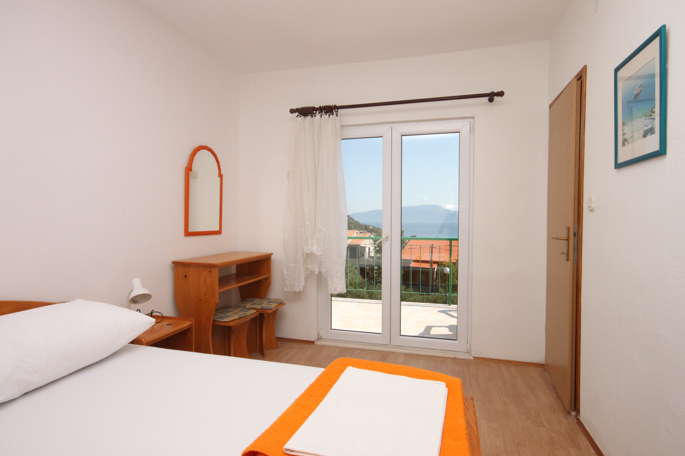 Room with terrace and sea view Gradac, Makarska (S-6819-a) Room with terrace and sea view Gradac, Makarska (S-6819-a)