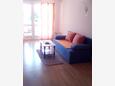 Gradac, Woonkamer in the apartment, air condition available, (pet friendly) en WiFi.