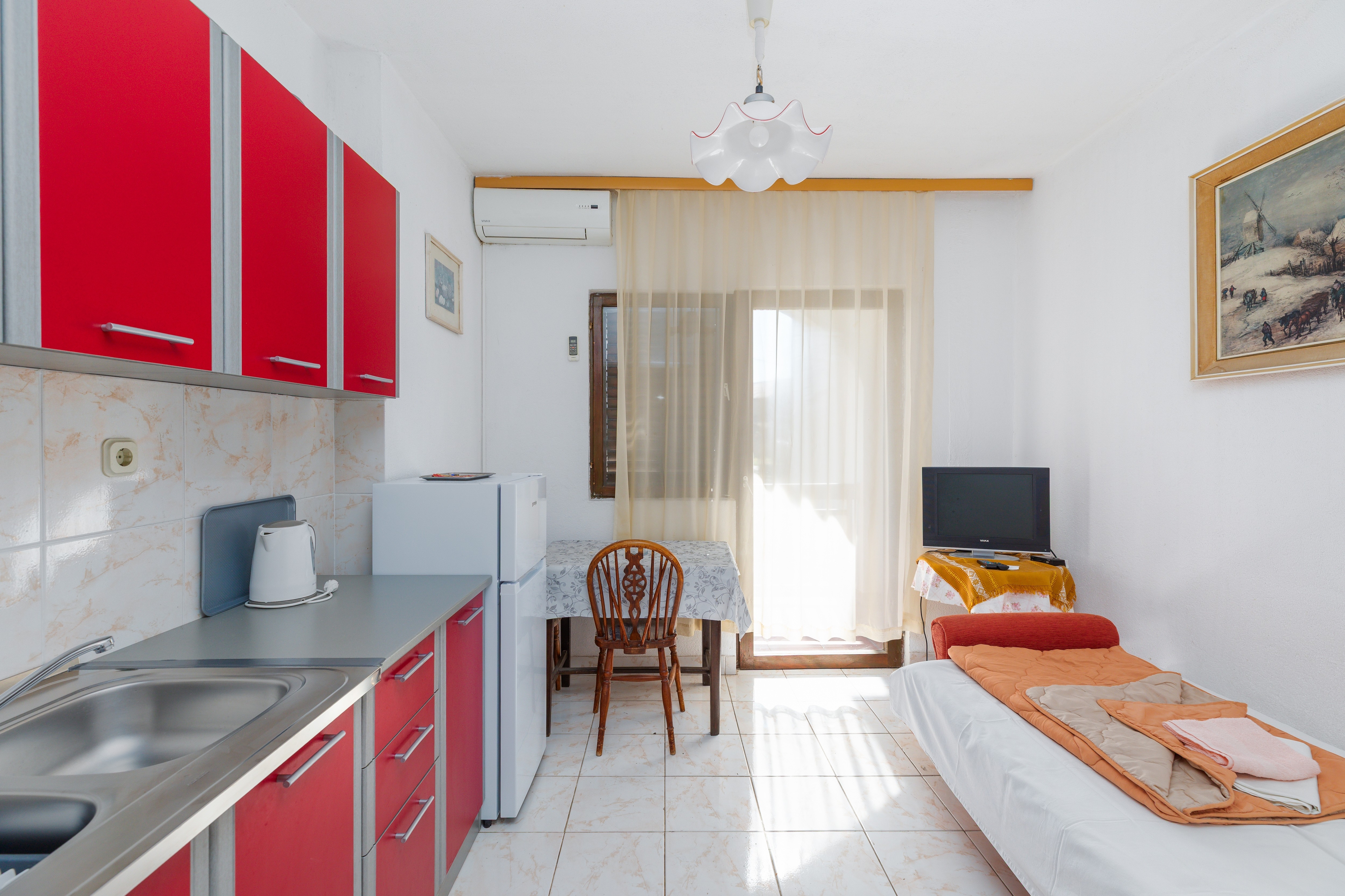 One bedroom apartment with balcony Gradac, Makarska (A-6820-c) One bedroom apartment with balcony Gradac, Makarska (A-6820-c)