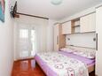 Spalnica Baška Voda, Spalnica v nastanitvi vrste studio-apartment, dostopna klima in WiFi.