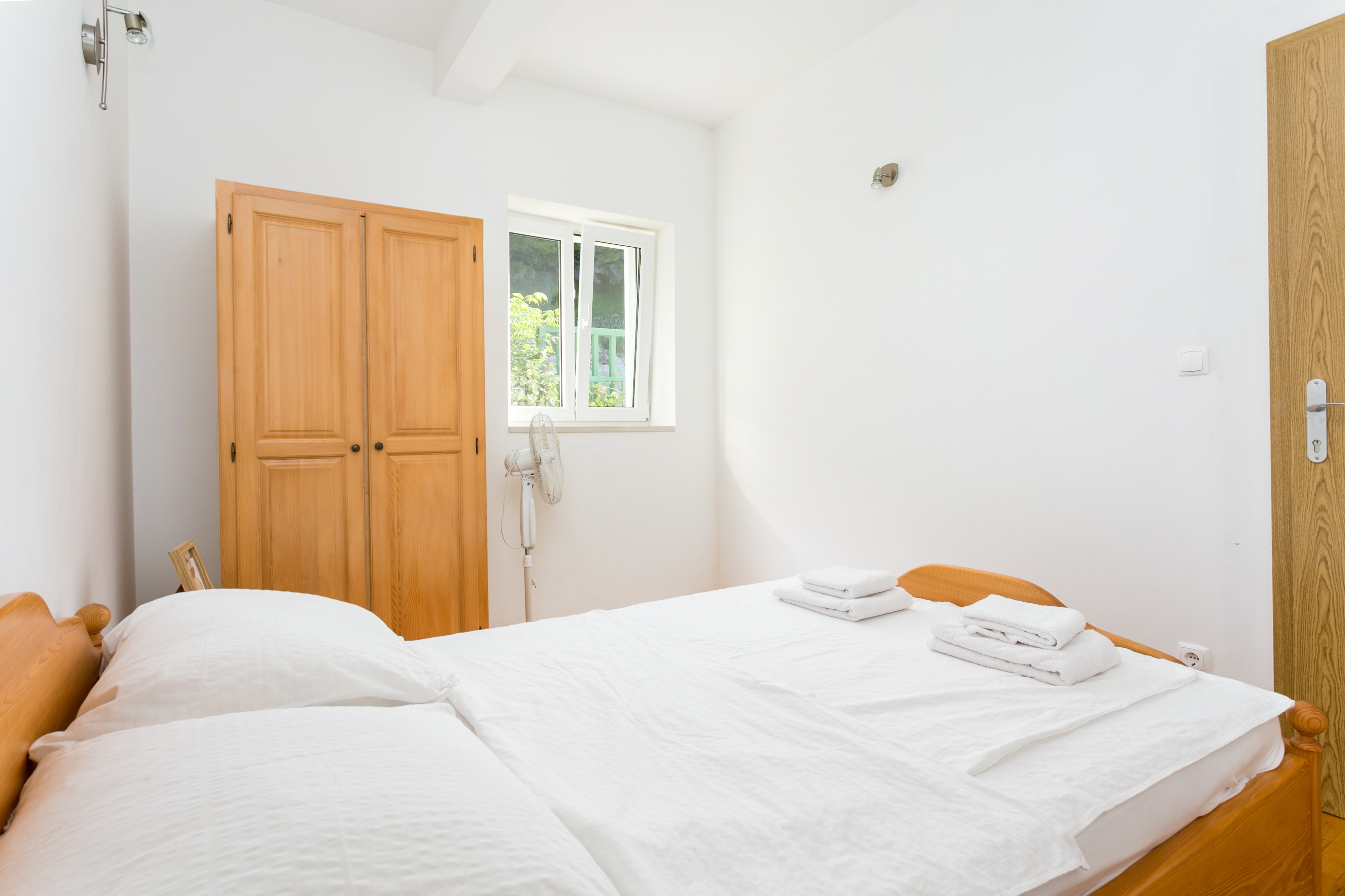 Two bedroom apartment with terrace and sea view Brela, Makarska  A-a