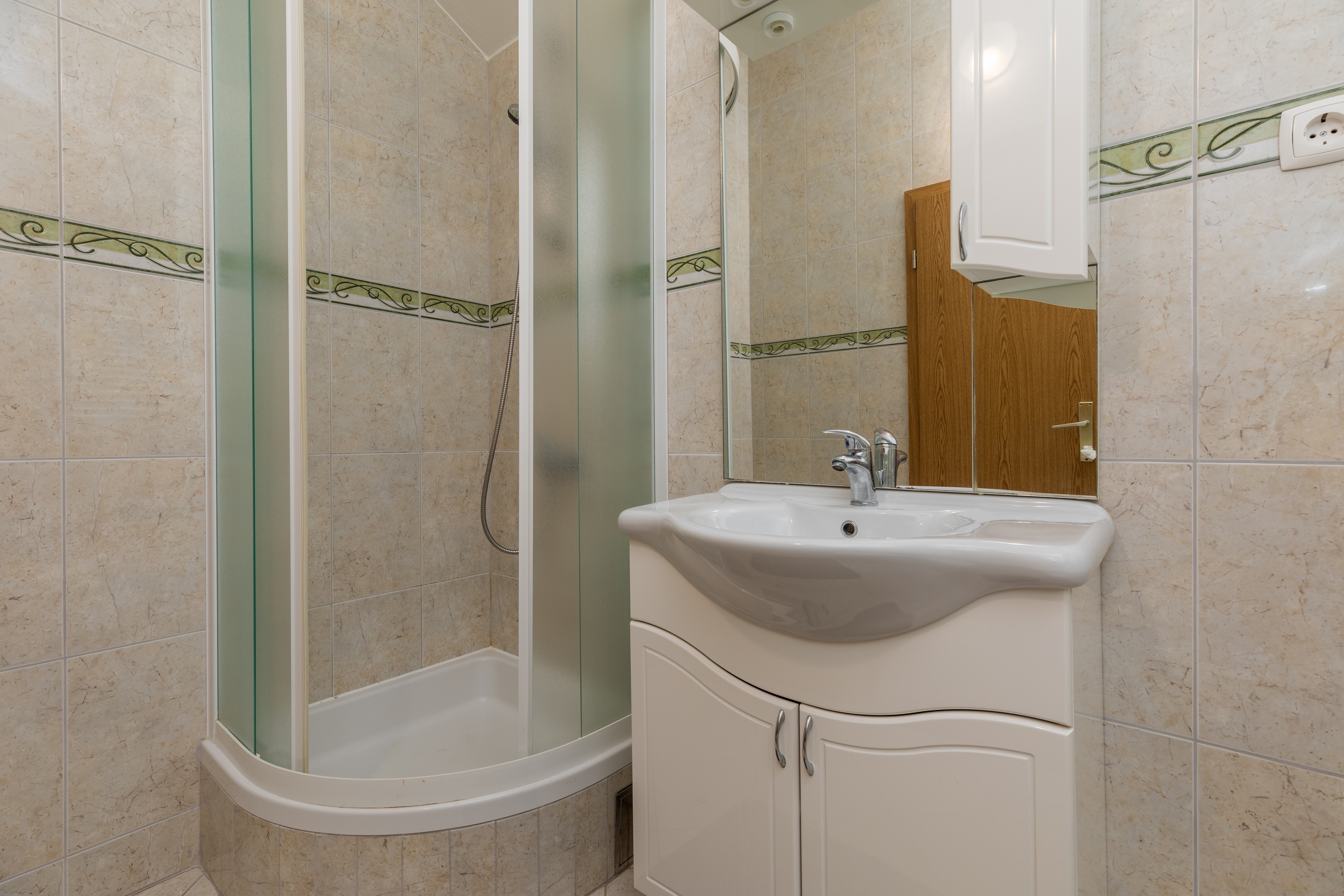 Two bedroom apartment with terrace and sea view Brela, Makarska  A-b