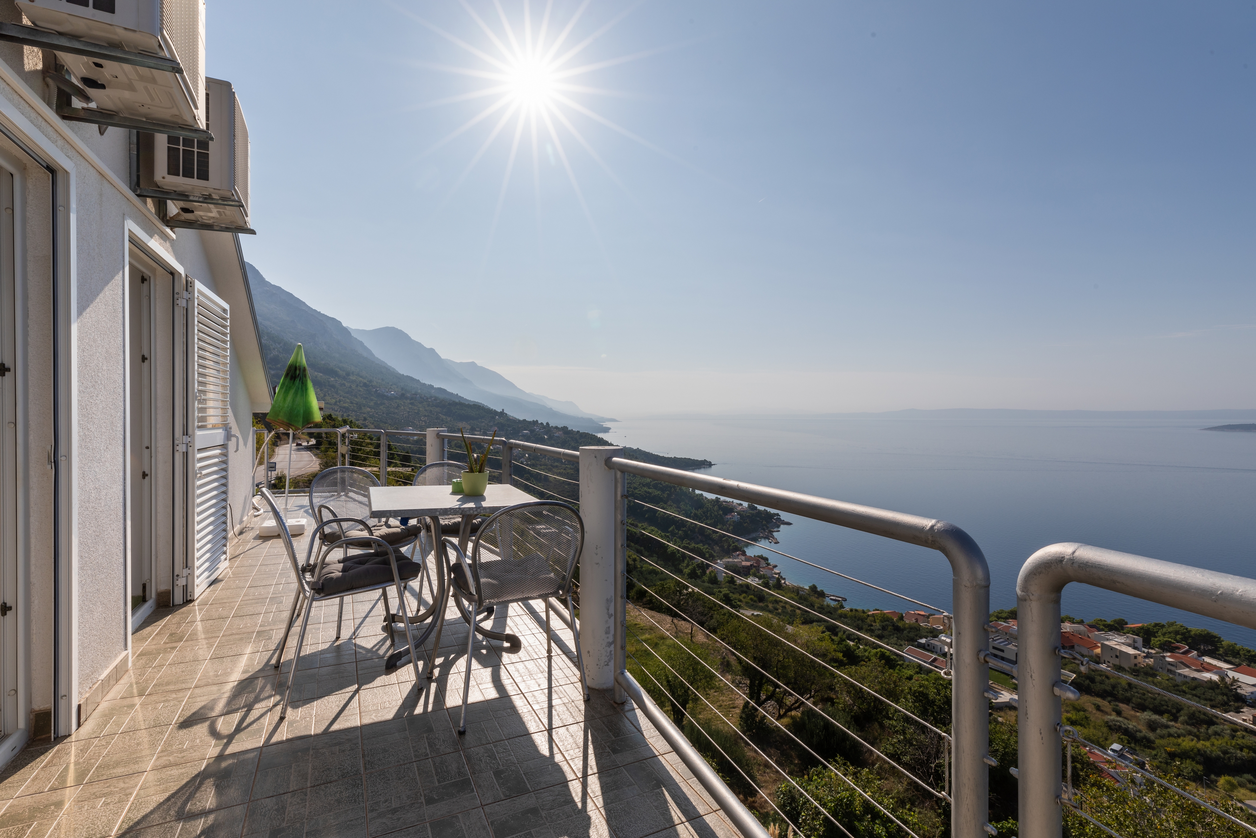 Two bedroom apartment with terrace and sea view Brela, Makarska  A-b