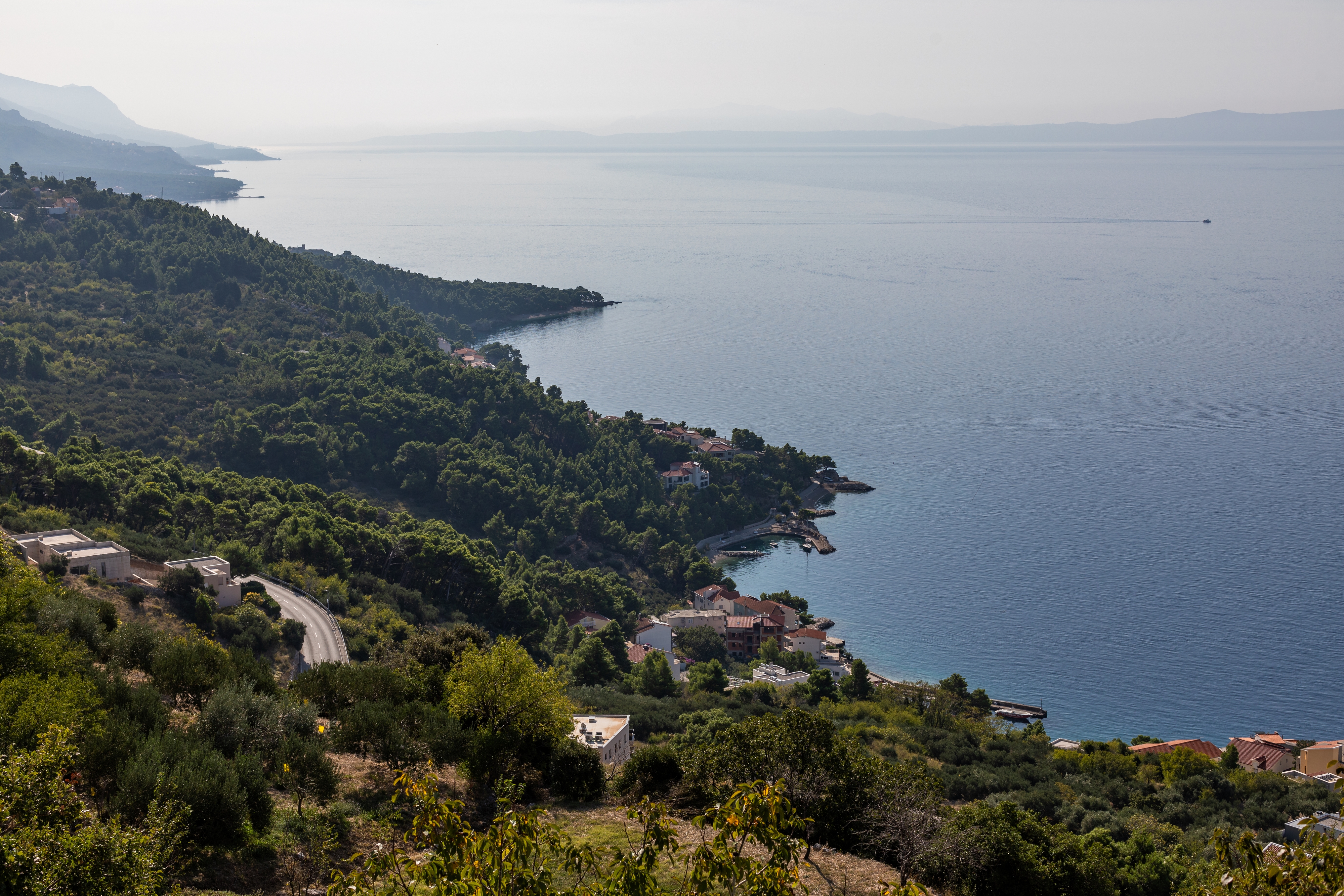 Two bedroom apartment with terrace and sea view Brela, Makarska  A-b