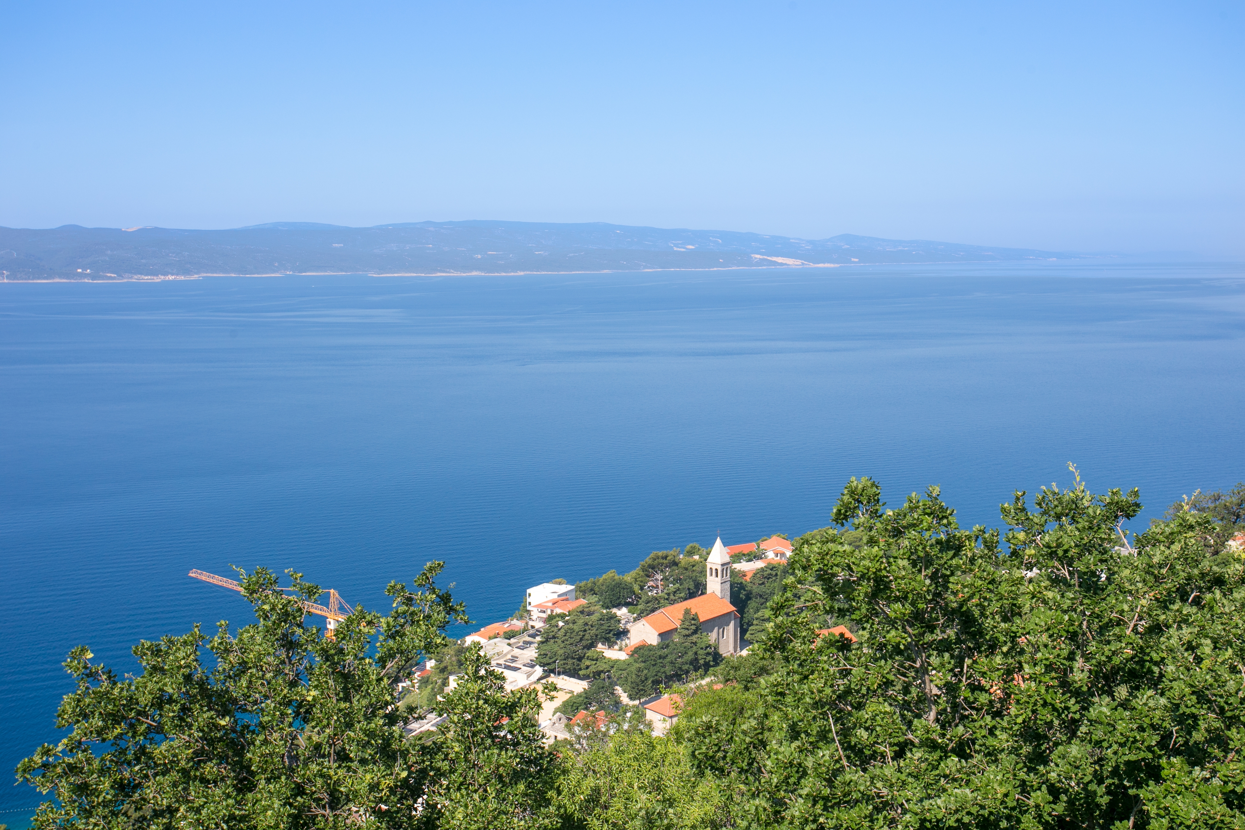 Three bedroom apartment with terrace and sea view Brela, Makarska  A-d