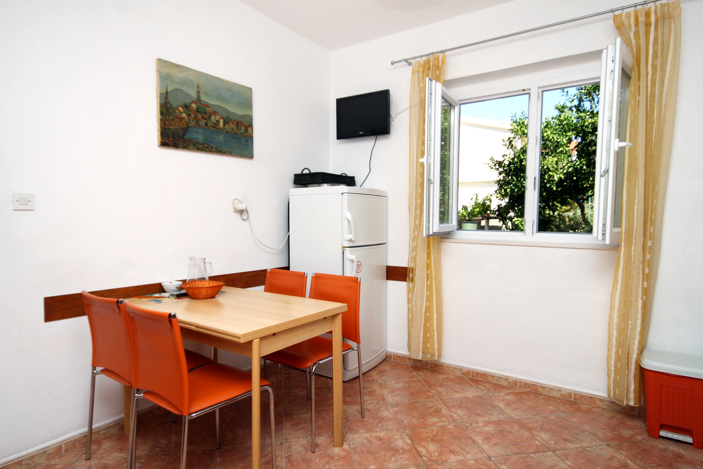 Four-bedroom apartment with balcony and sea view Podgora, Makarska (A-6836-a)