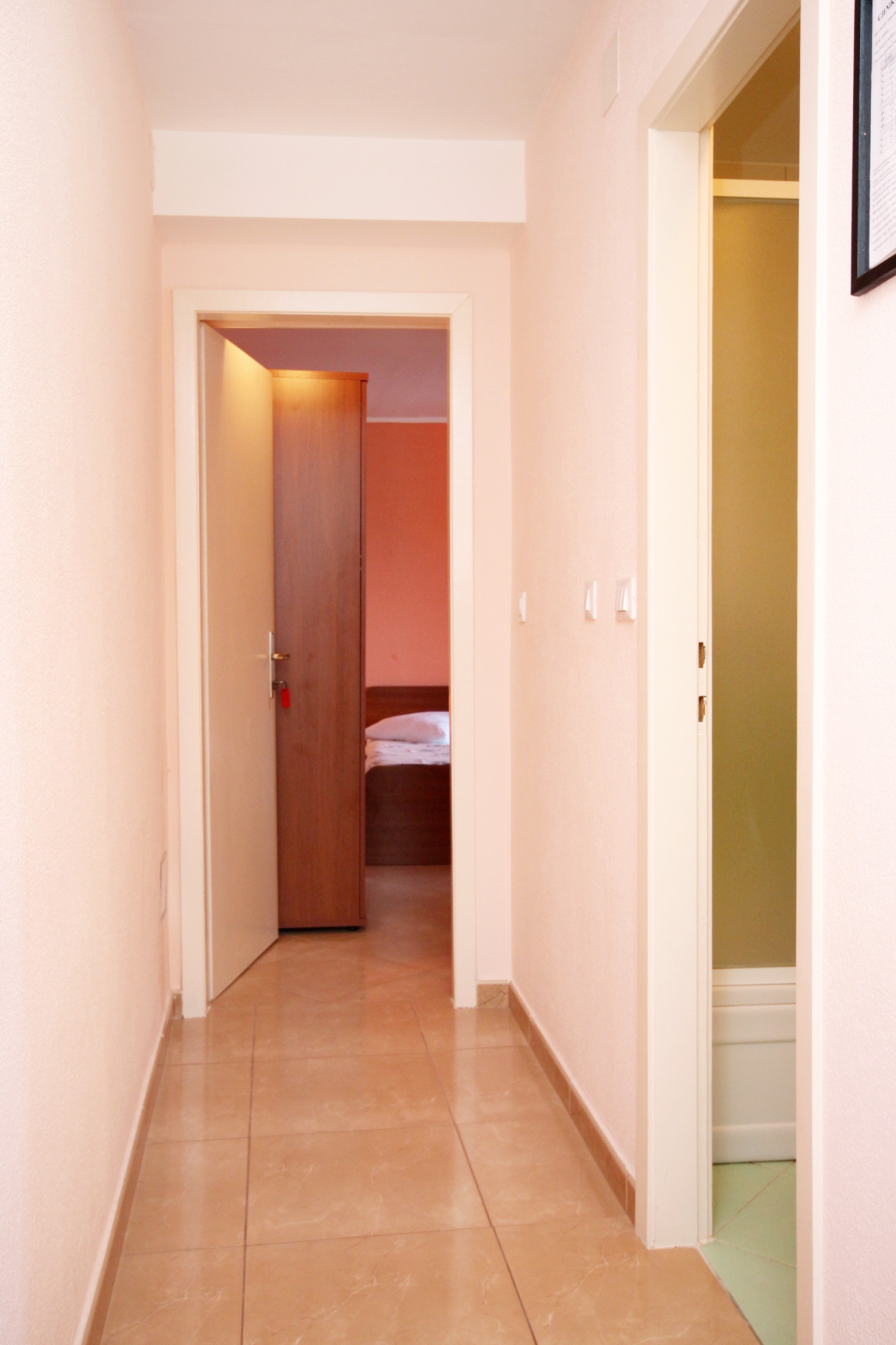 One bedroom apartment with terrace and sea view Podgora, Makarska  A-b