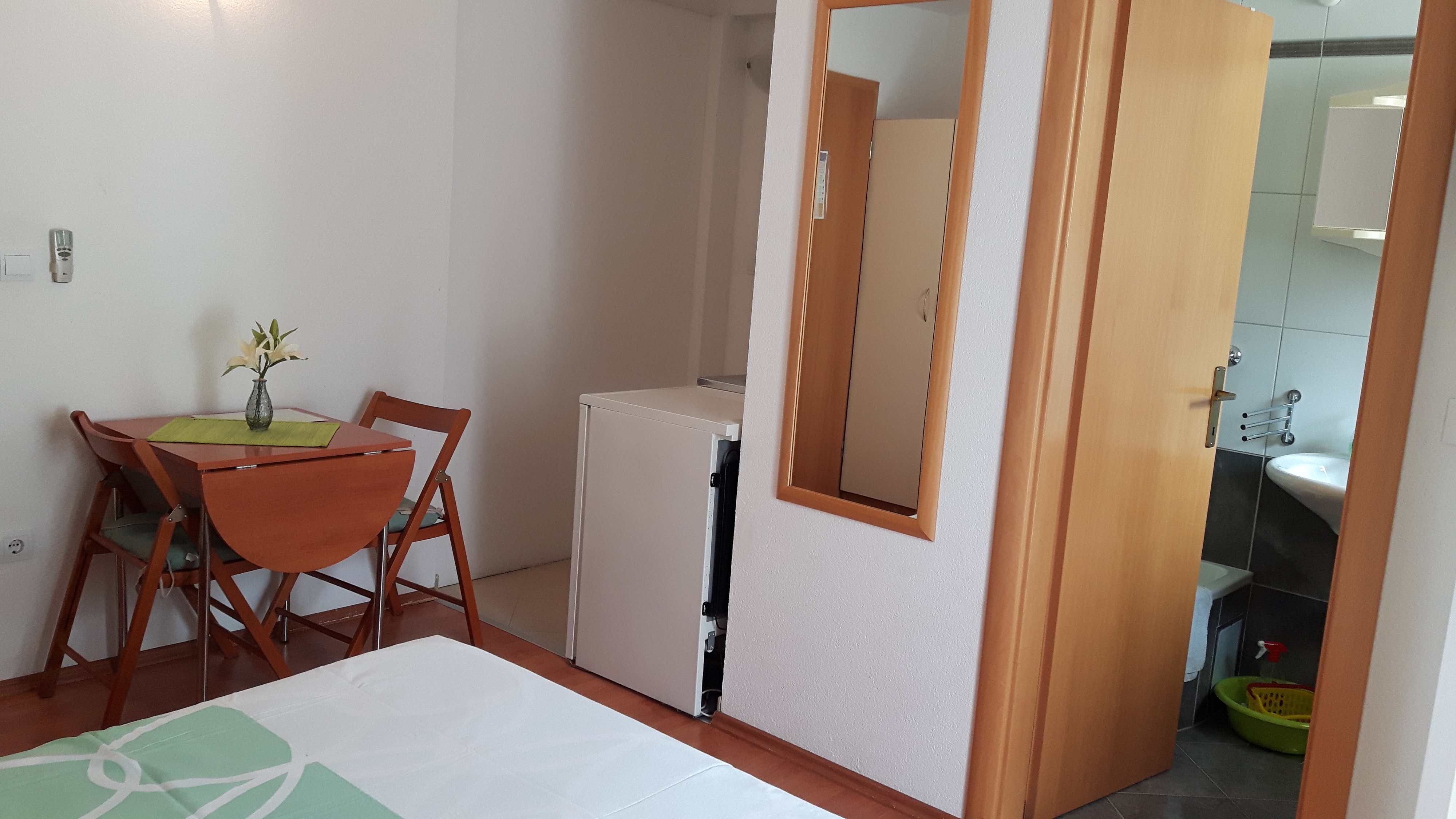 Studio flat with balcony Makarska (AS-6850-a)