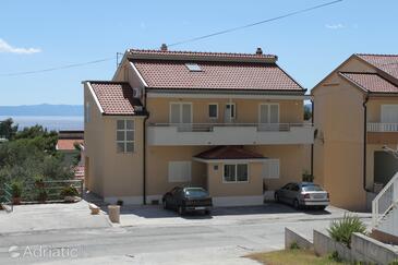 Property Makarska, Makarska, Property 6850 - Apartments with pebble beach.