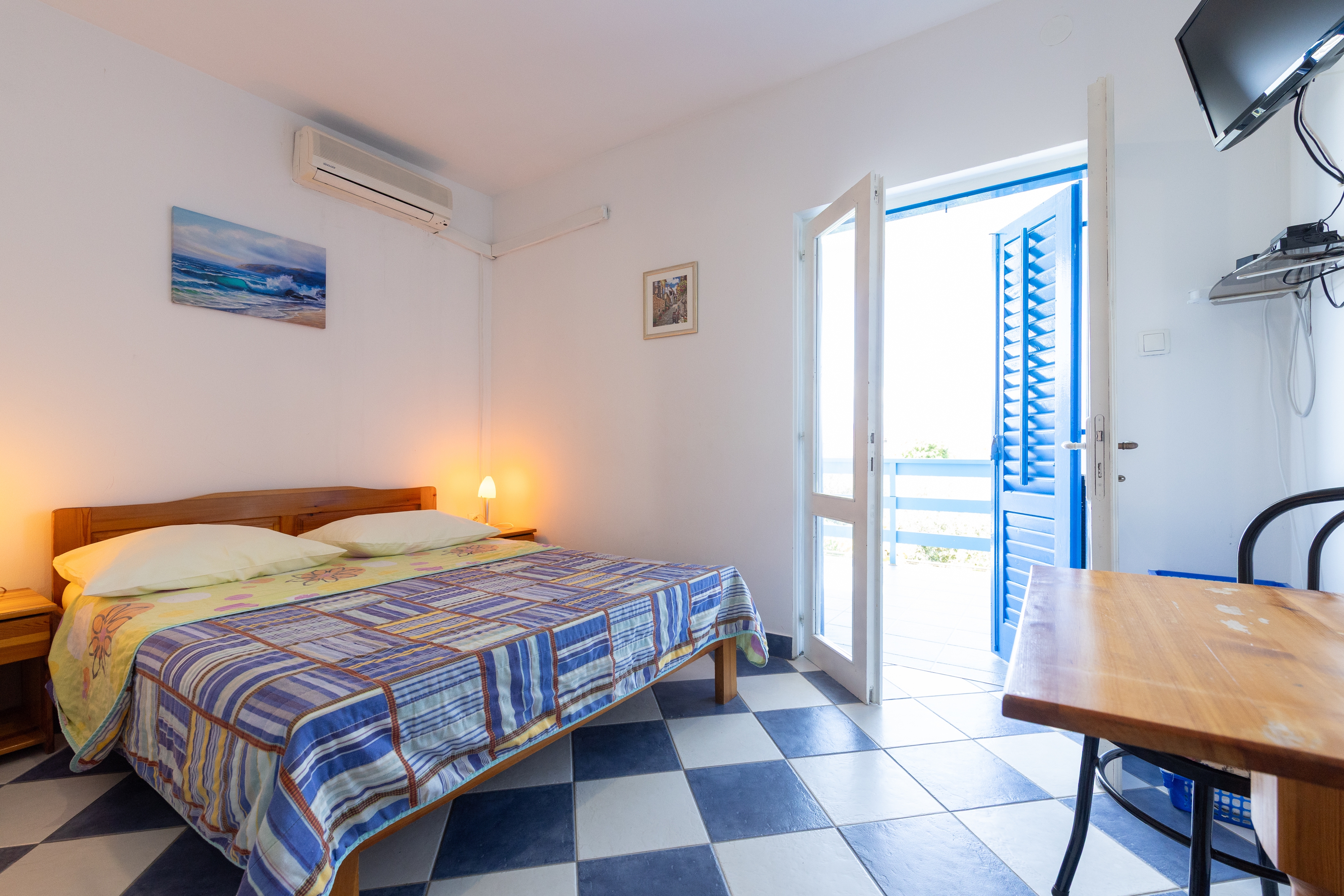 Studio flat with terrace Sućuraj, Hvar (AS-6852-d)