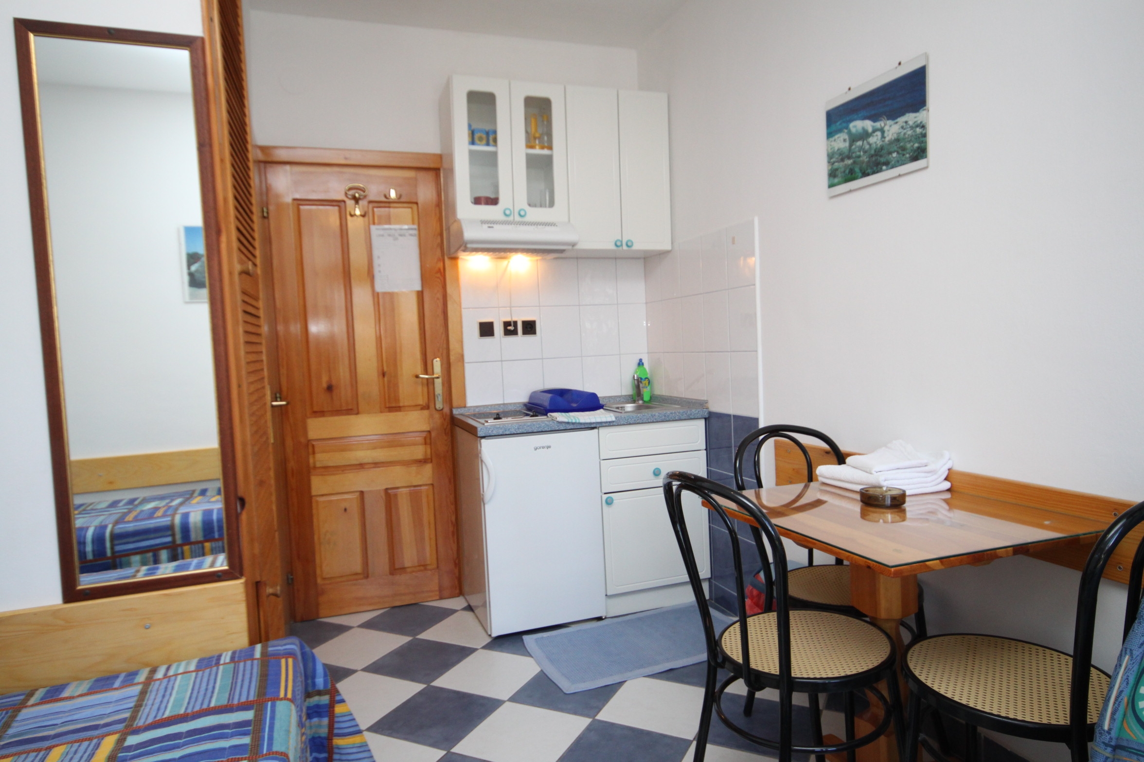 Studio flat with balcony Sućuraj, Hvar (AS-6852-g) Studio flat with balcony Sućuraj, Hvar (AS-6852-g)