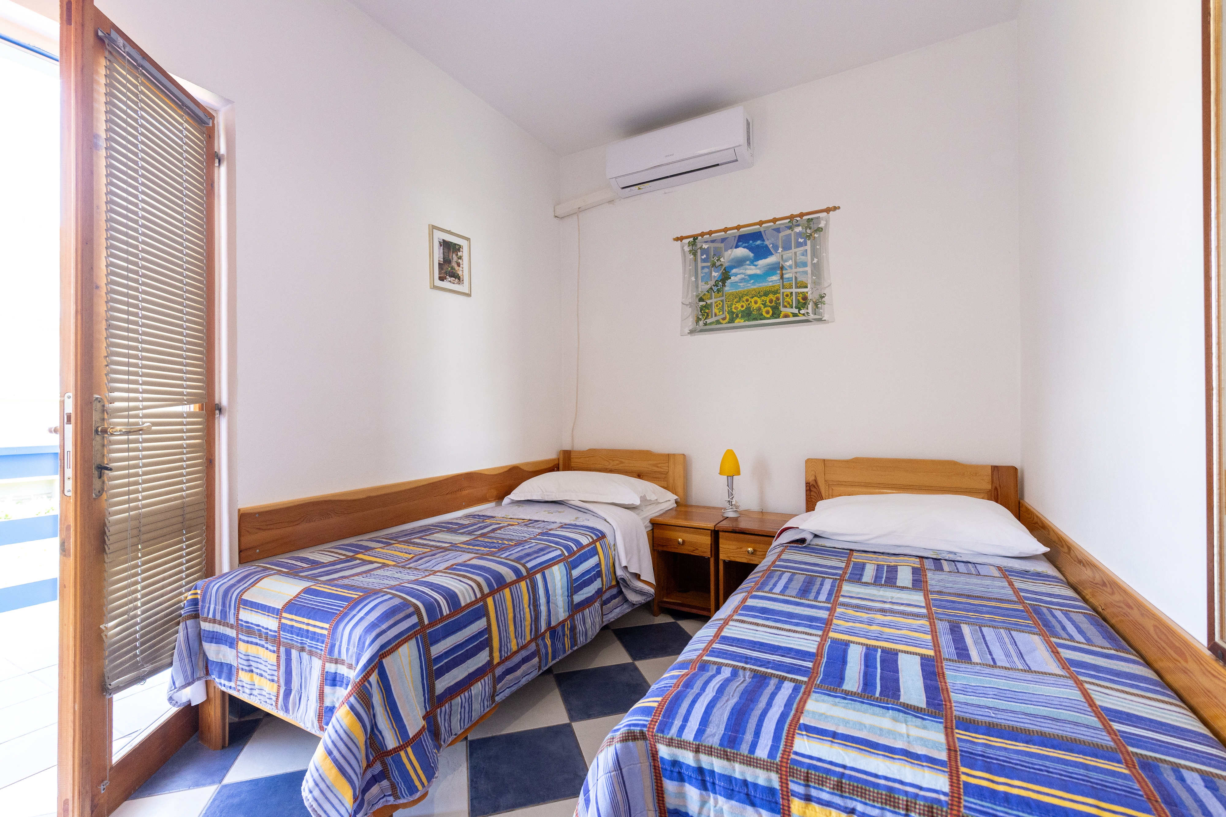 Studio flat with balcony Sućuraj, Hvar (AS-6852-i)