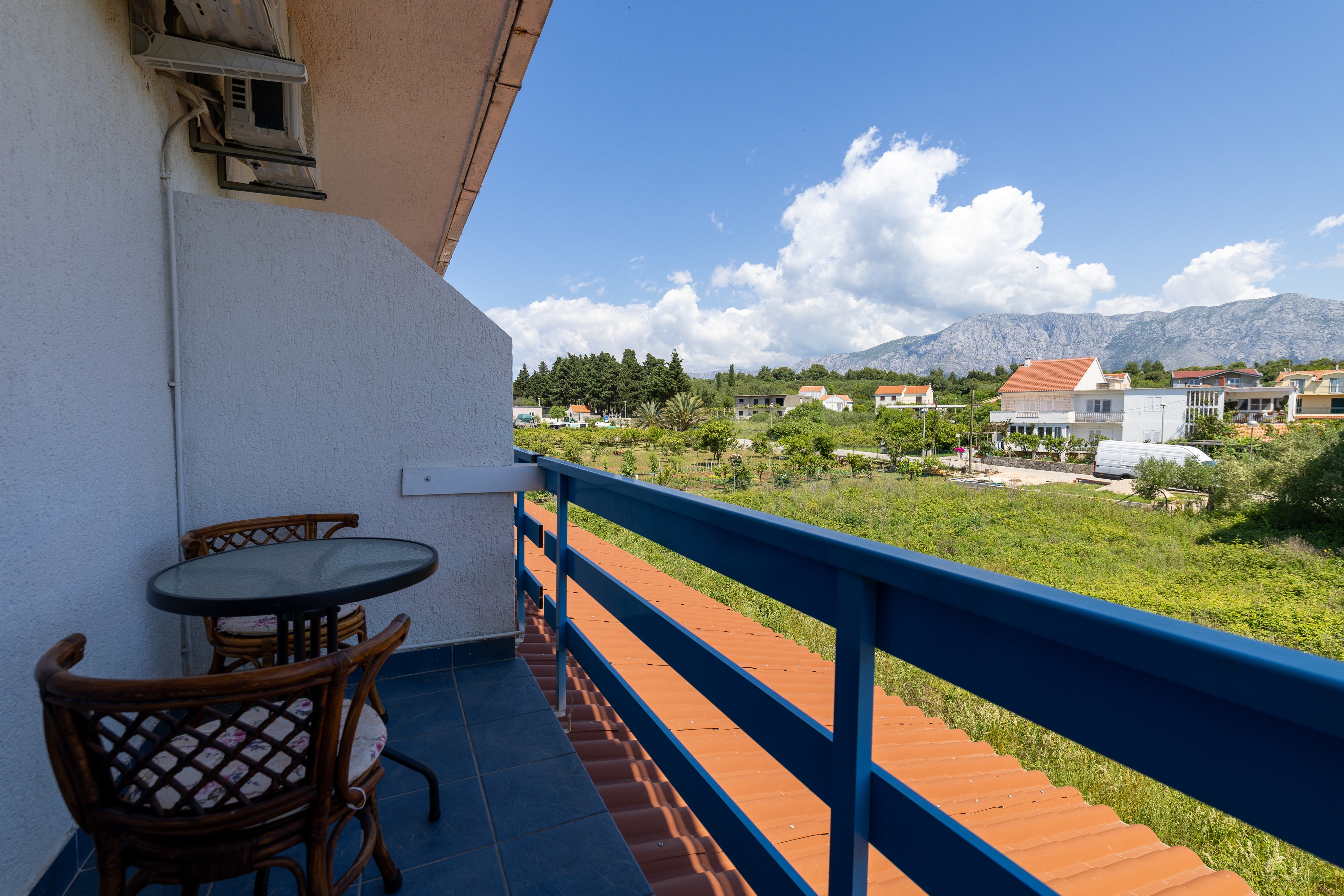 Studio flat with balcony Sućuraj, Hvar (AS-6852-j)