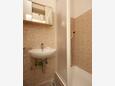 Koupelna Tučepi, Koupelna v ubytování typu studio-apartment, WiFi.