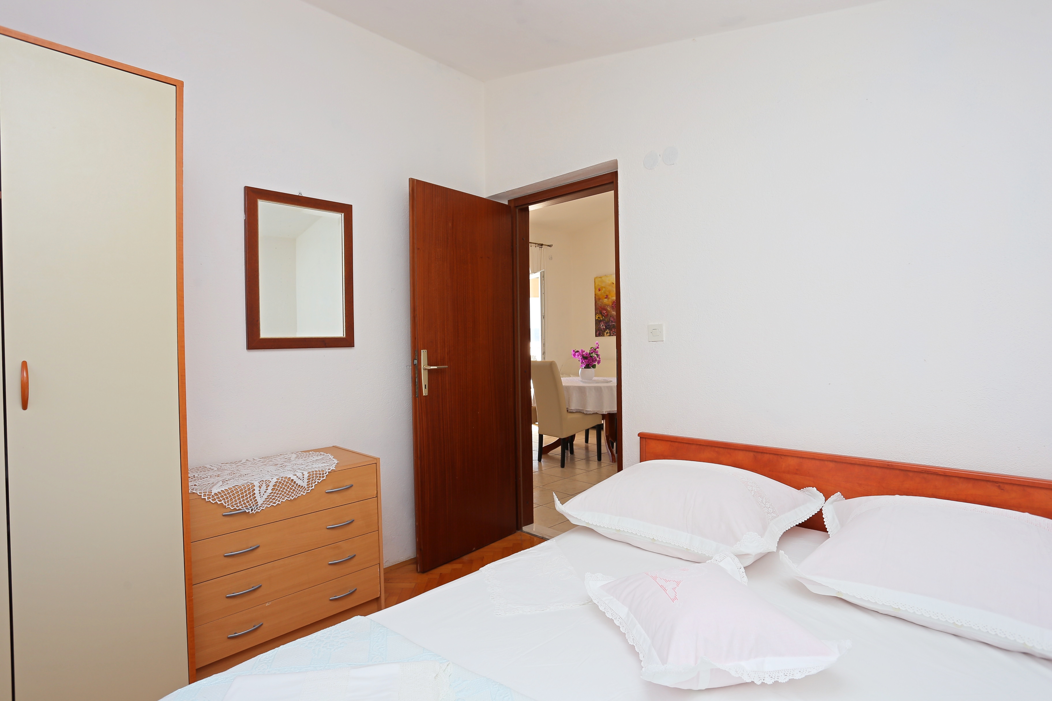 Three bedroom apartment near beach Okrug Donji, Čiovo  A-c