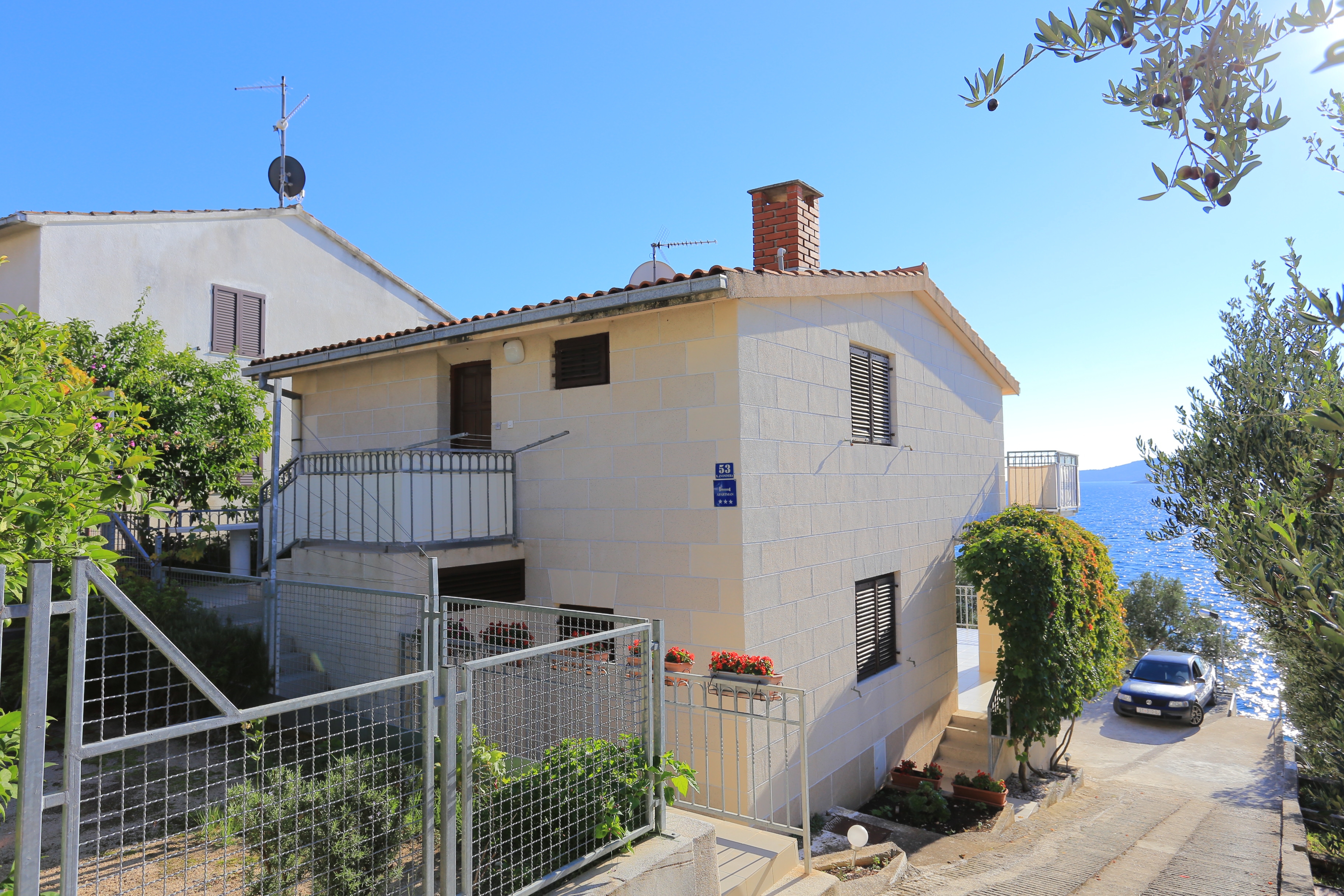 Two bedroom apartment near beach Okrug Donji, Čiovo (A-6859-d)