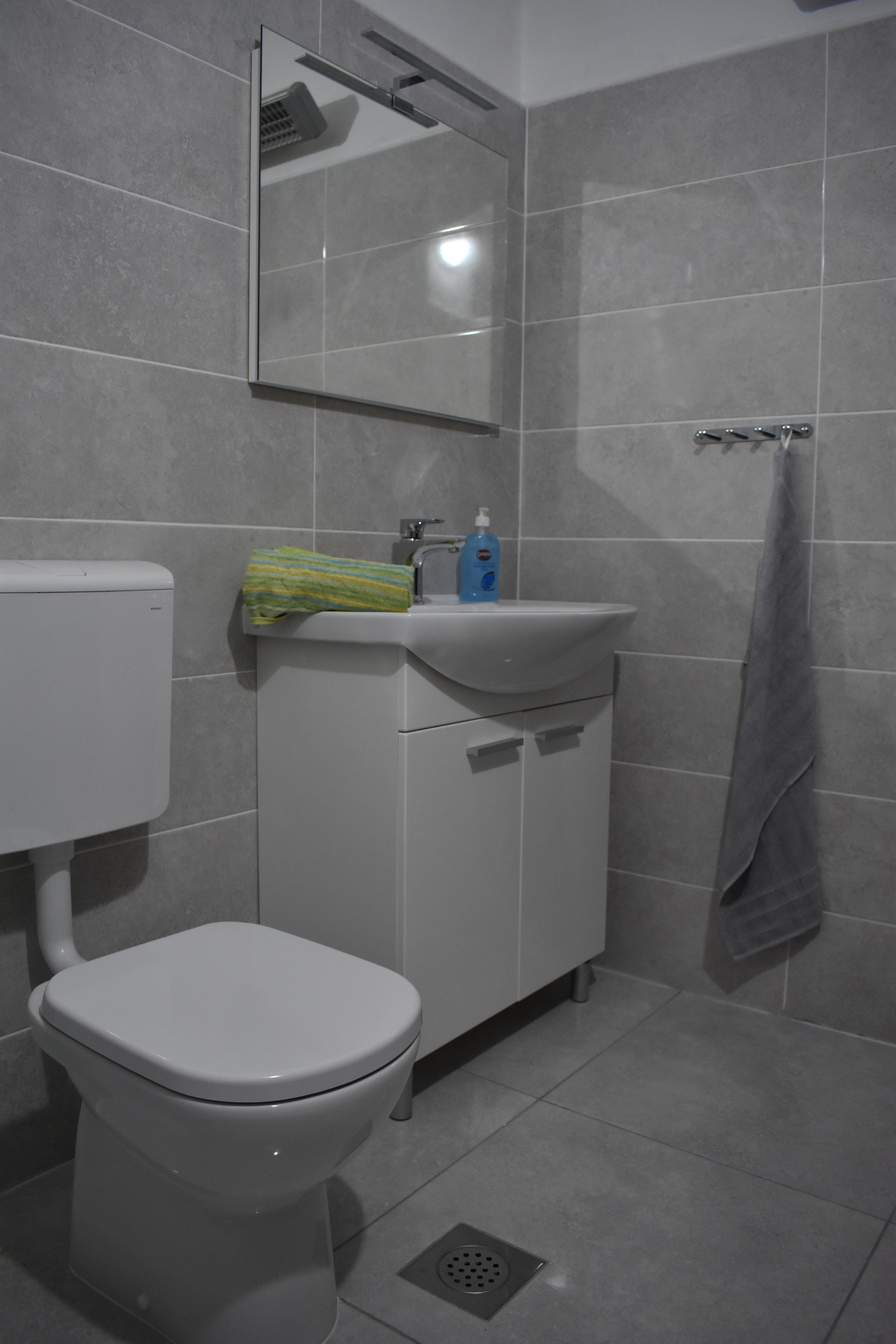 Two bedroom apartment near beach Tkon, Pašman  A-a