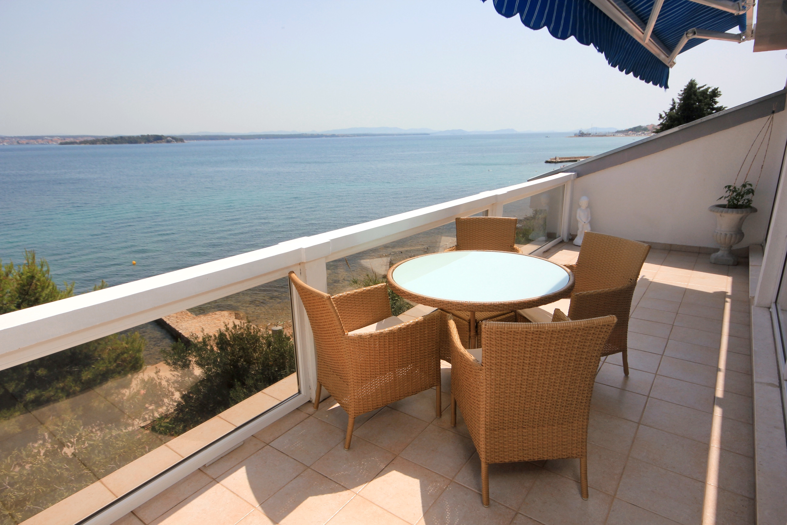Two bedroom apartment near beach Tkon, Pašman  A-b