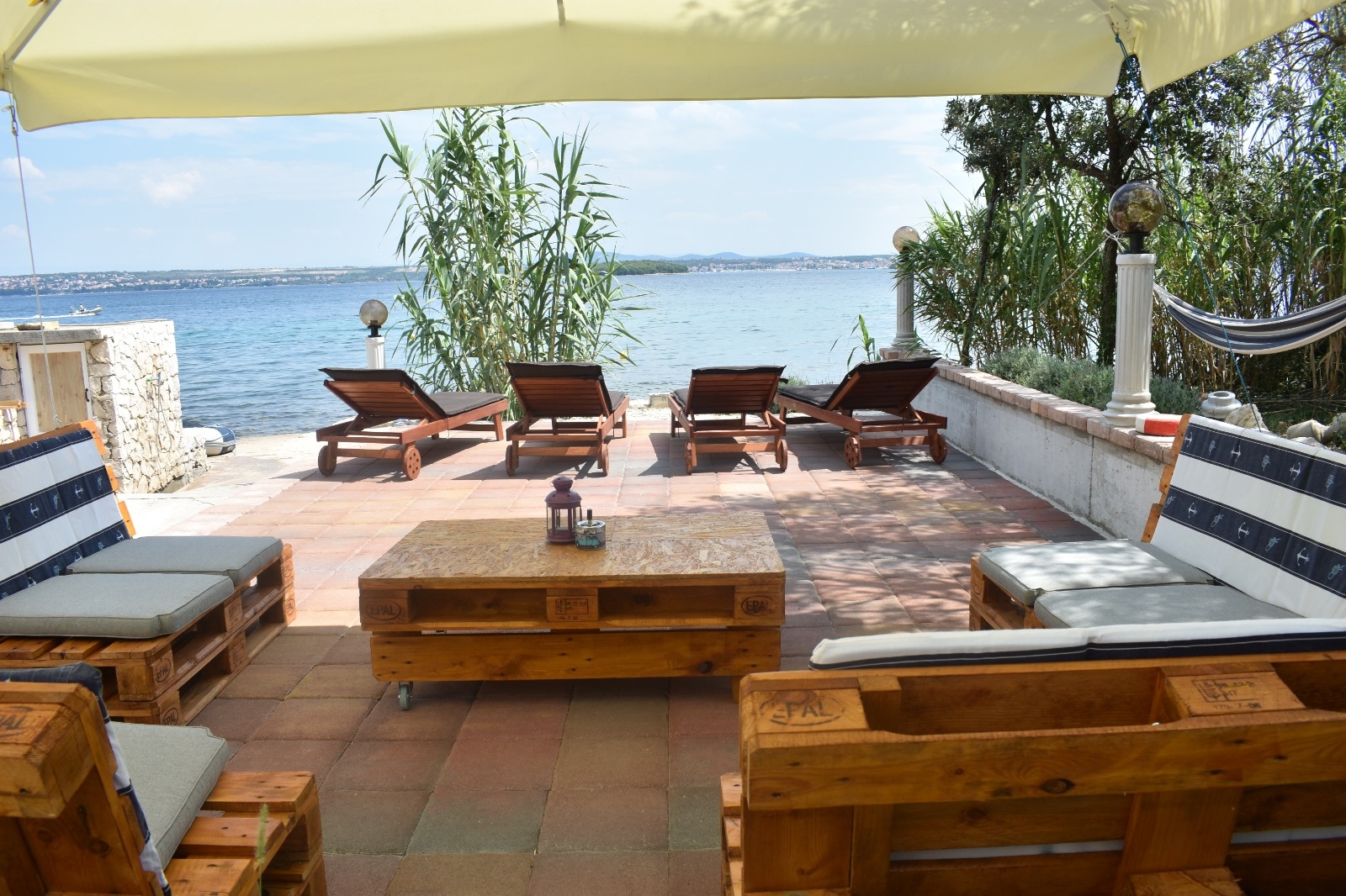 Two bedroom apartment near beach Tkon, Pašman (A-686-b)