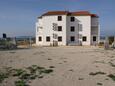 Parking lot Mirca, Brač, Parking lot 6865 - Apartments near sea with pebble beach.