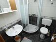 Ванная комната Baška Voda, Ванная комната в размещении типа studio-apartment, WiFi.