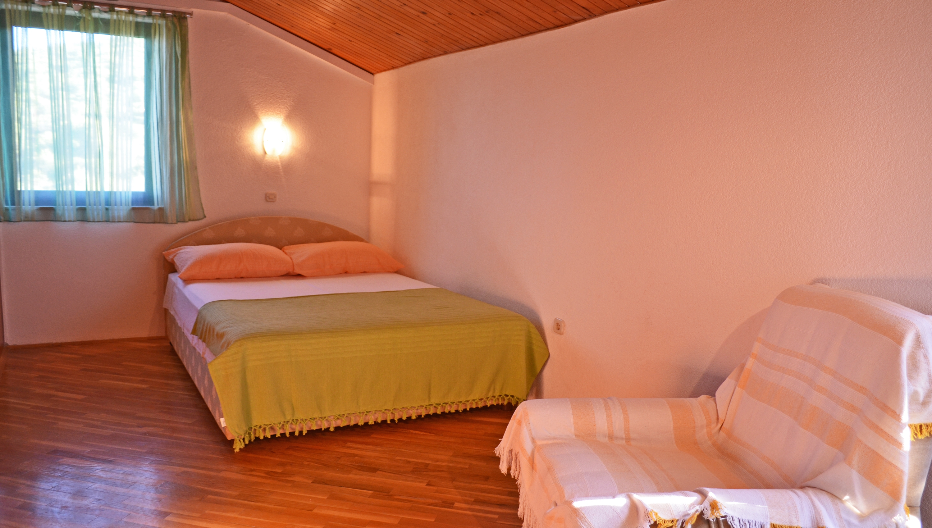 Three bedroom apartment with terrace and sea view Slatine, Čiovo  A-a