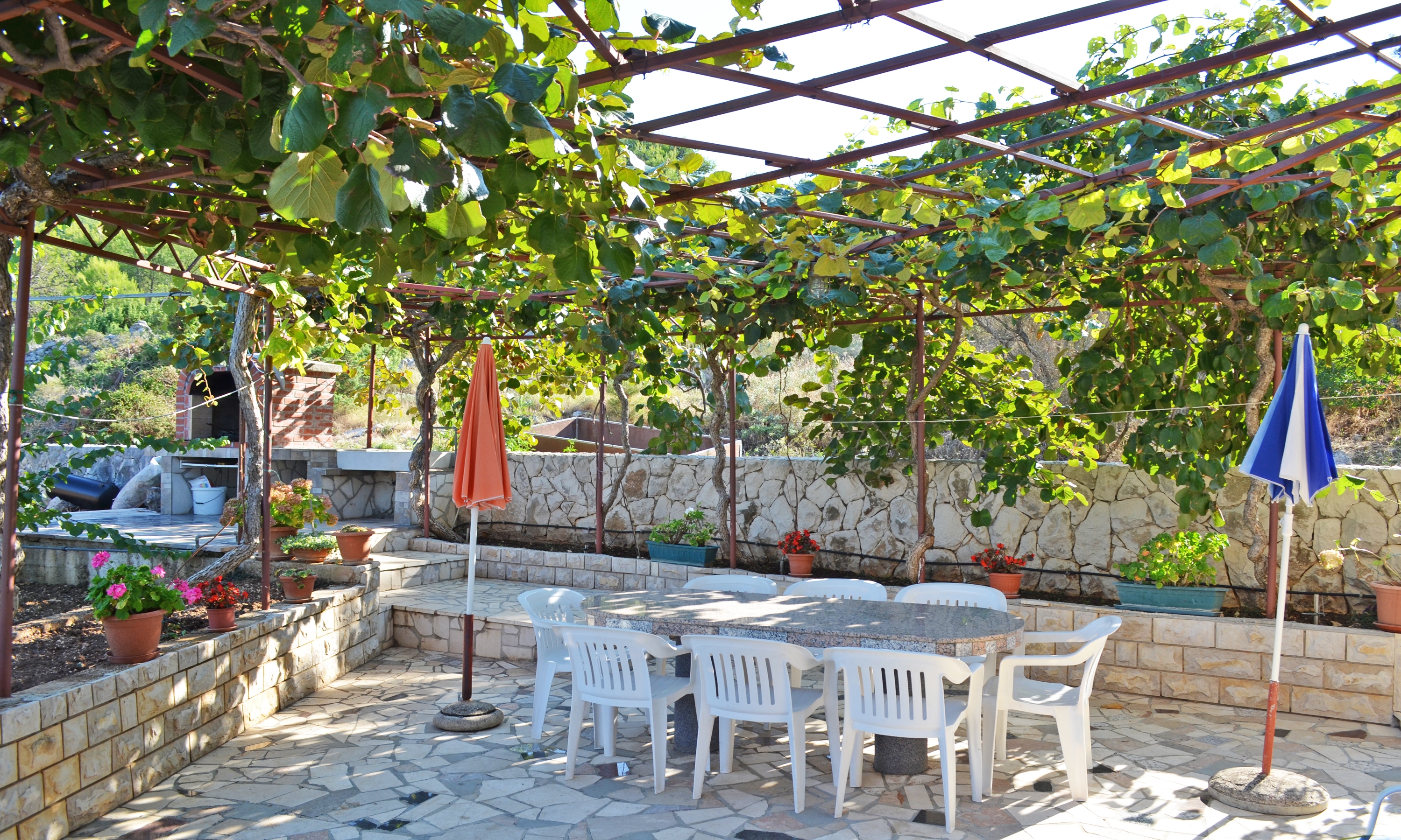 Three bedroom apartment with terrace and sea view Slatine, Čiovo  A-a