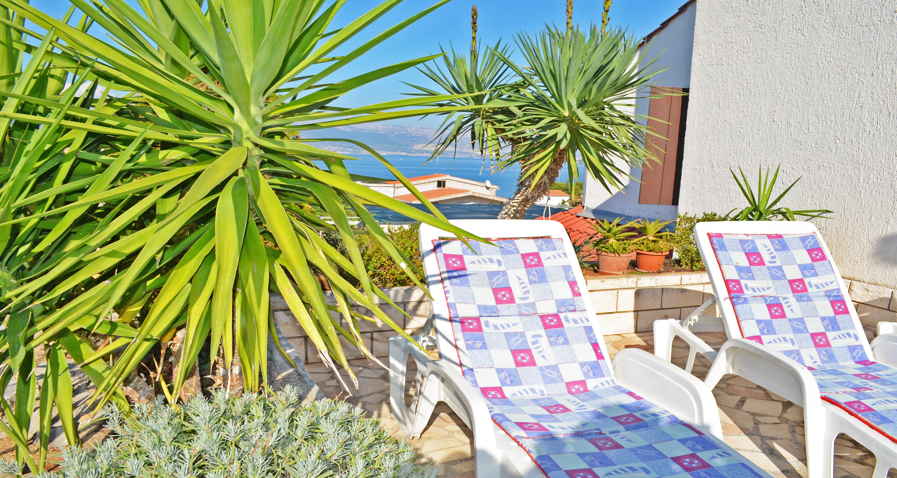 Three bedroom apartment with terrace and sea view Slatine, Čiovo  A-a
