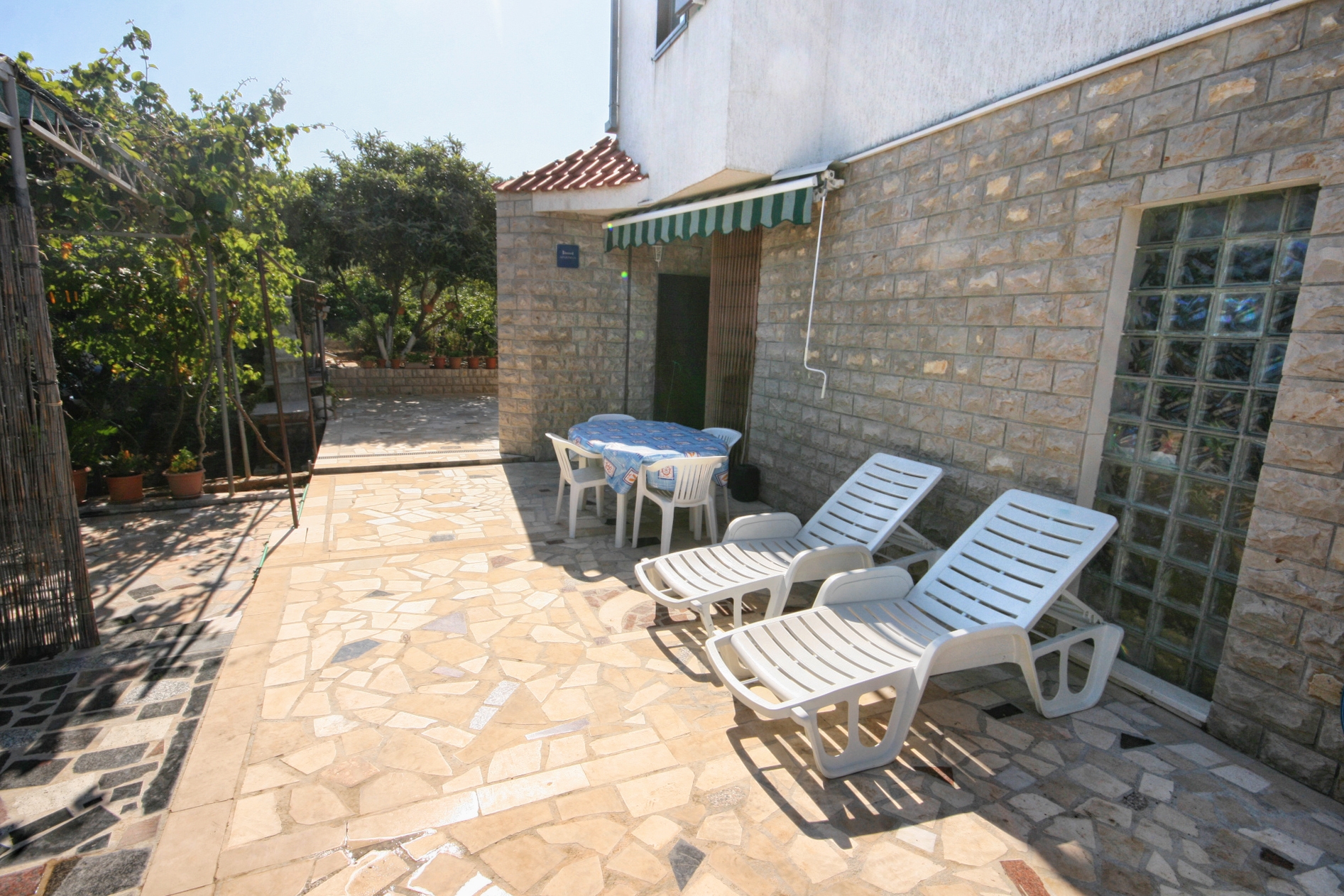 Two bedroom apartment with terrace and sea view Slatine, Čiovo  A-b