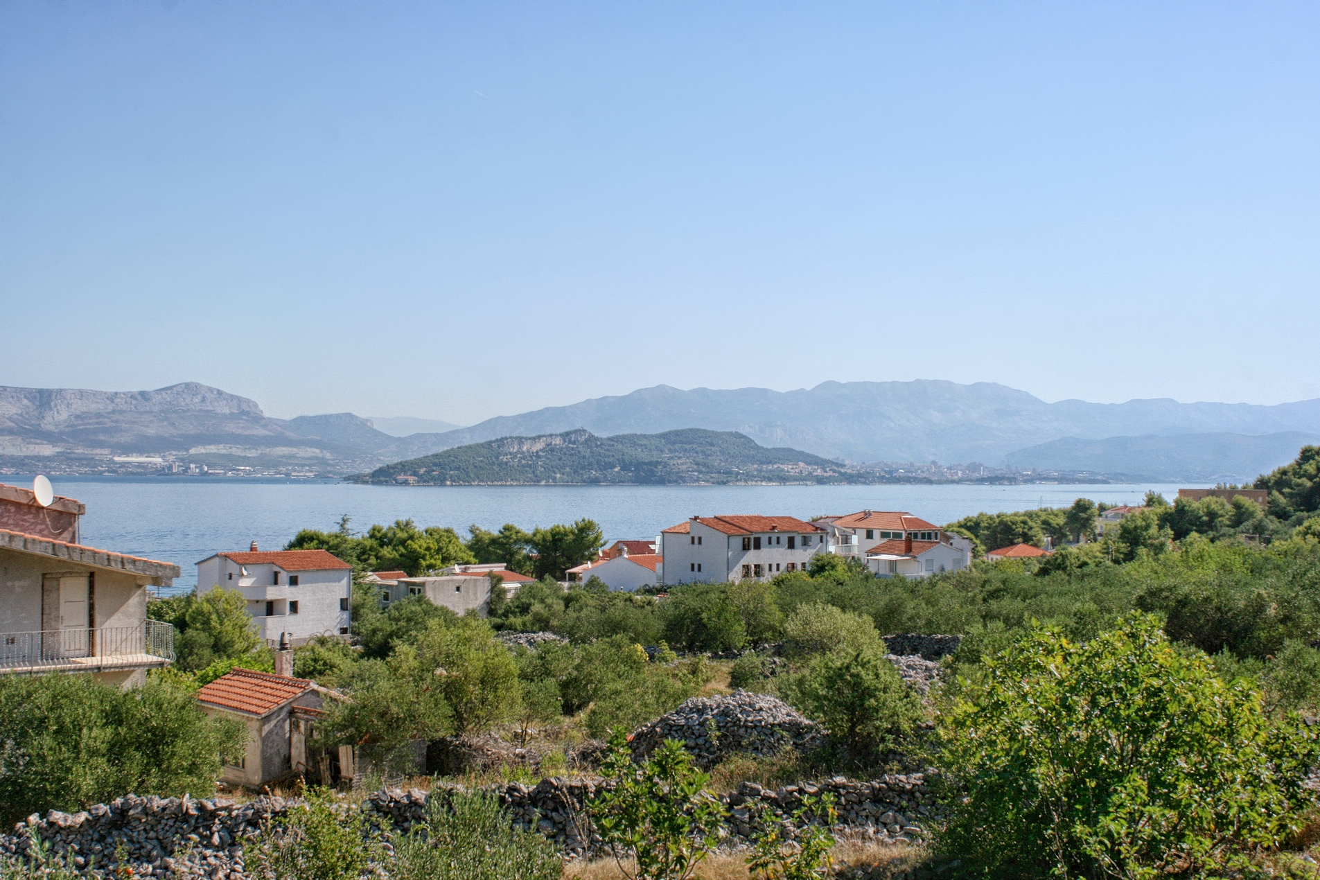 Two bedroom apartment with terrace and sea view Slatine, Čiovo  A-b