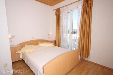 Brela, Bedroom in the room, air condition available and WiFi.