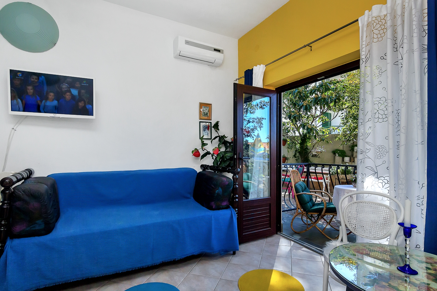 One bedroom apartment with terrace Makarska (A-6909-a) One bedroom apartment with terrace Makarska (A-6909-a)