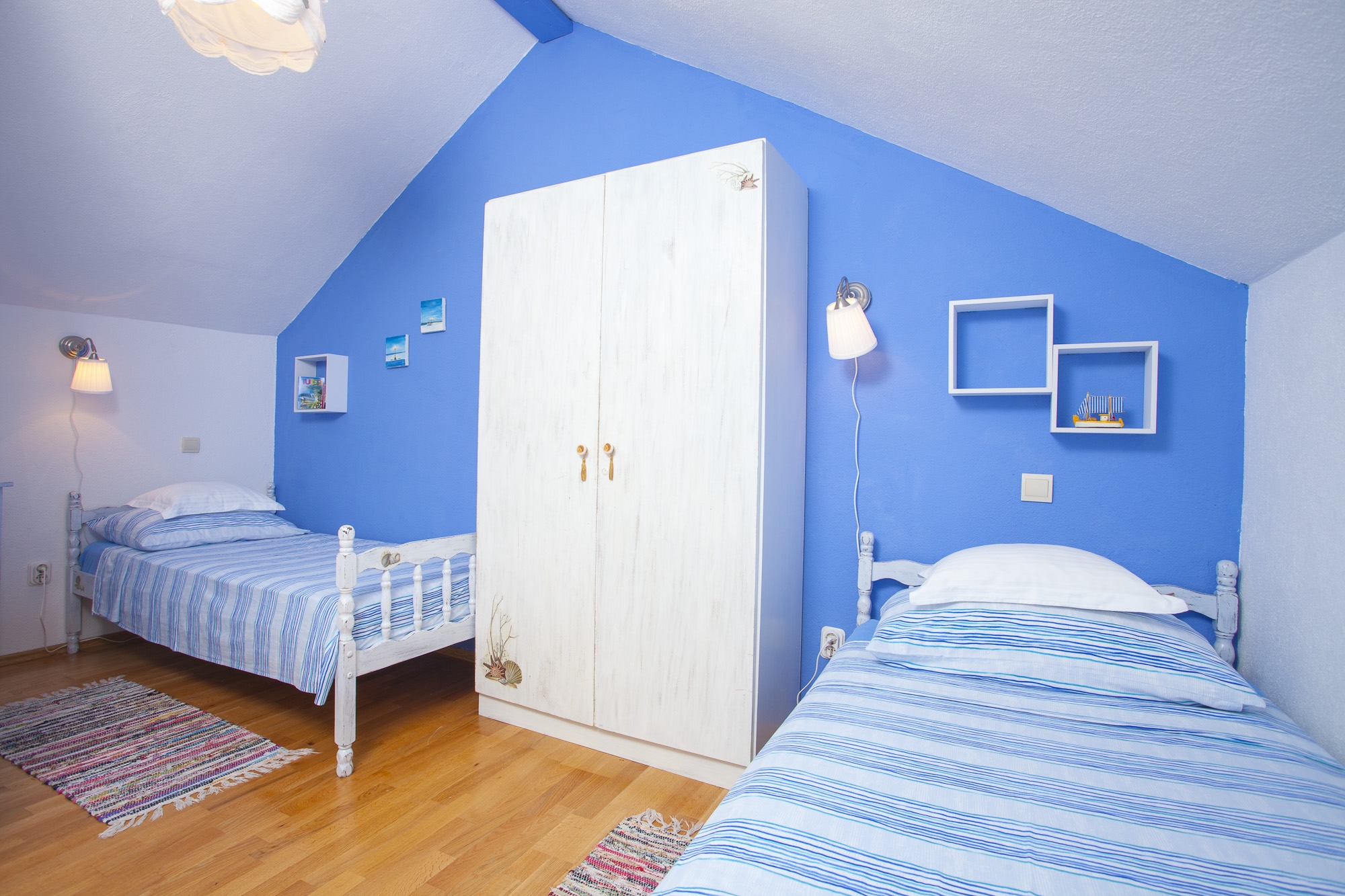 Two bedroom house with terrace and sea view Gornji Tučepi - Podpeć, Makarska  K