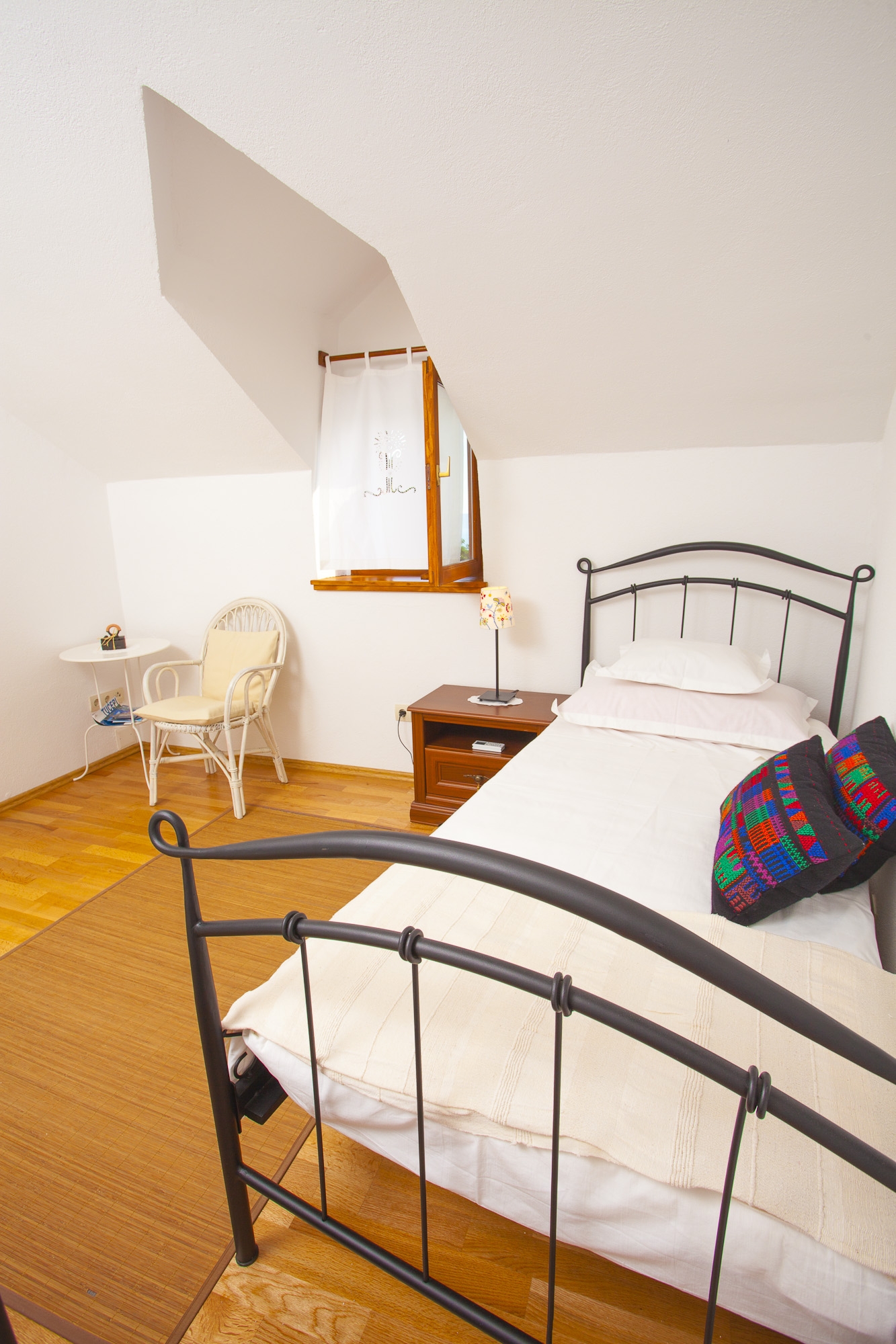 Two bedroom house with terrace and sea view Gornji Tučepi - Podpeć, Makarska  K