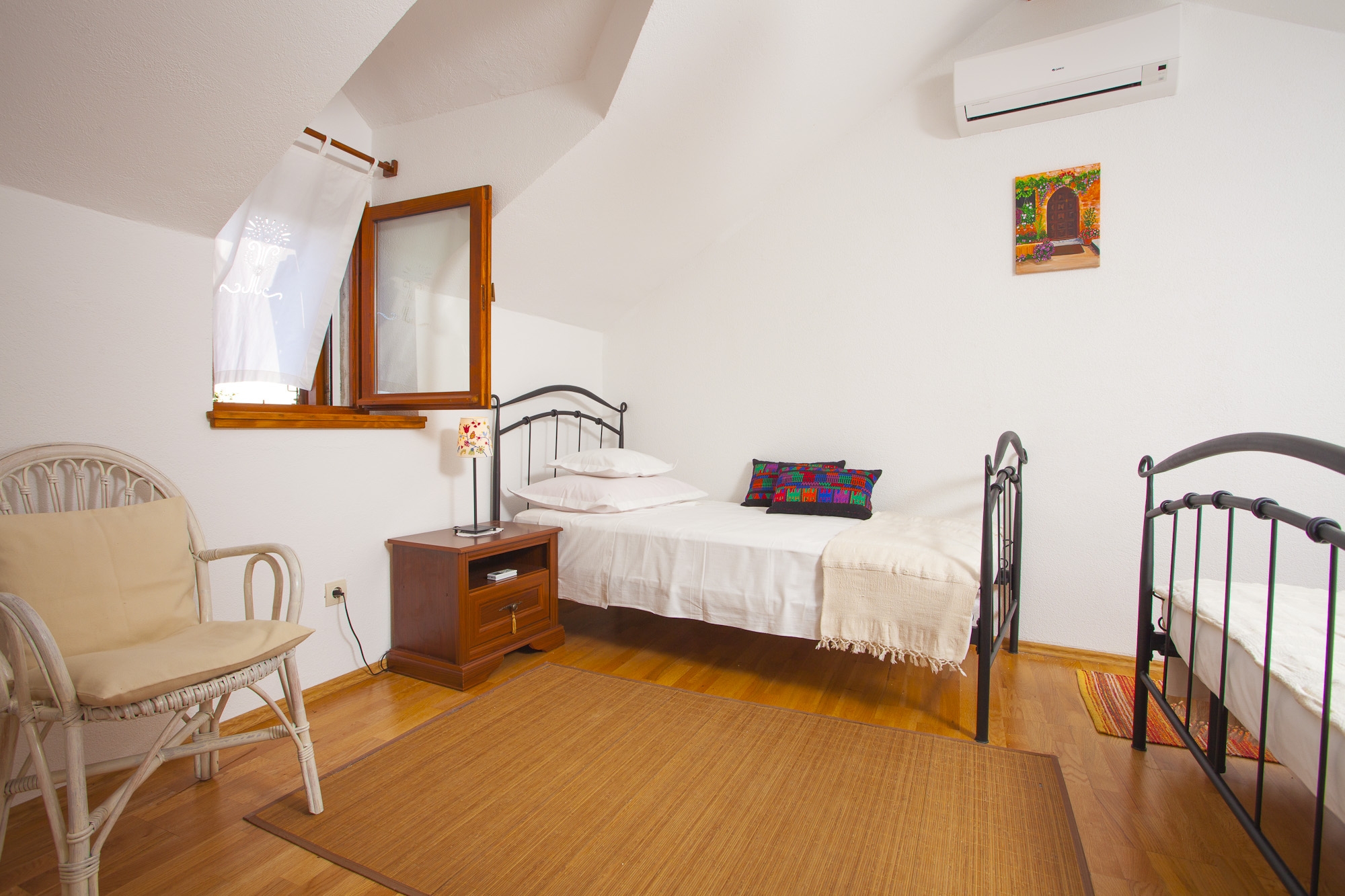 Two bedroom house with terrace and sea view Gornji Tučepi - Podpeć, Makarska  K