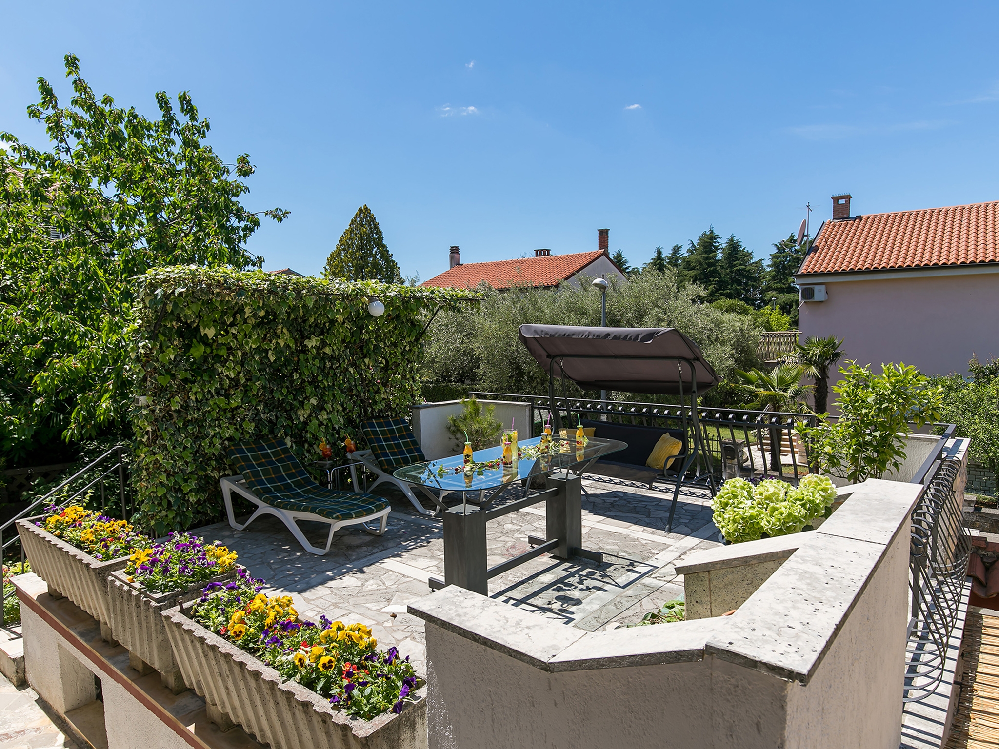 Three bedroom apartment with terrace Poreč  A-a