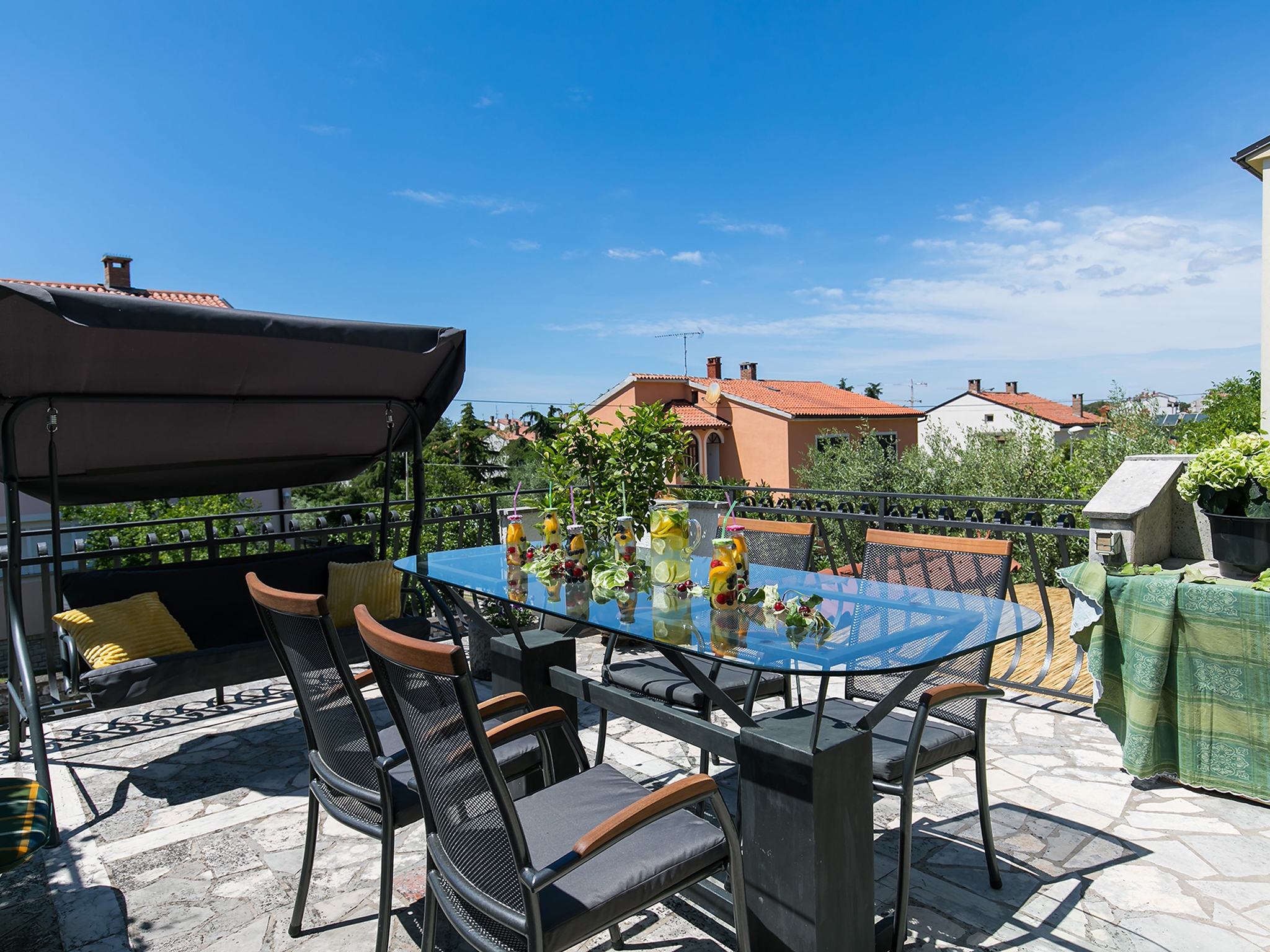 Three bedroom apartment with terrace Poreč (A-6922-a) Three bedroom apartment with terrace Poreč (A-6922-a)