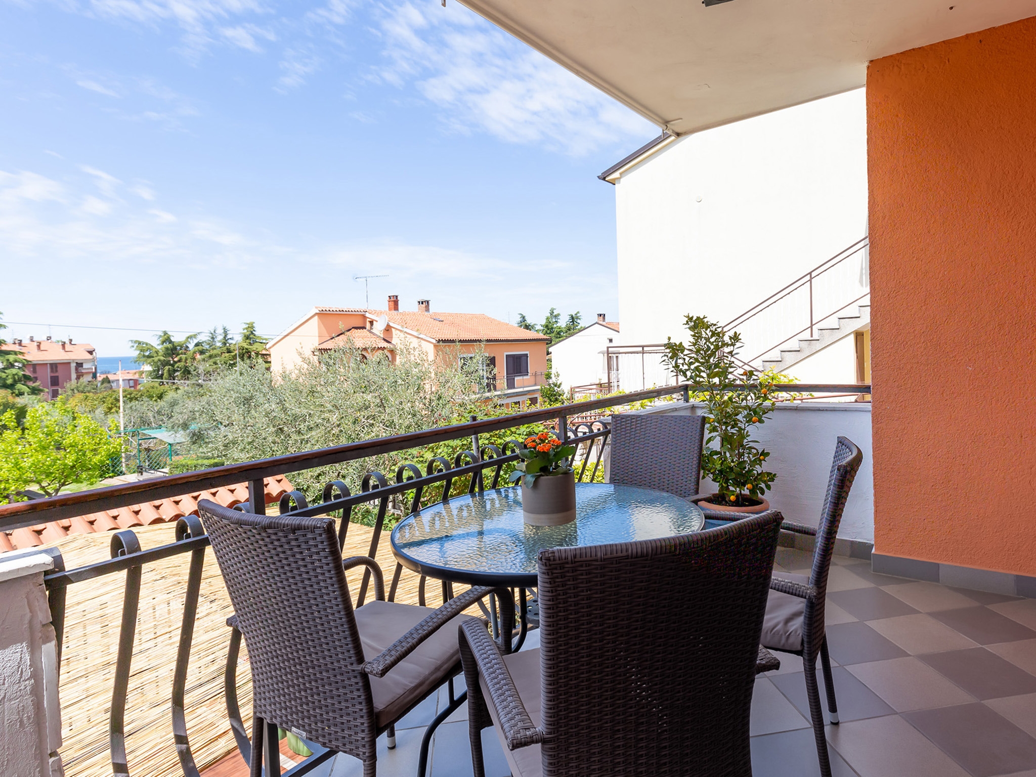 Three bedroom apartment with terrace Poreč  A-a